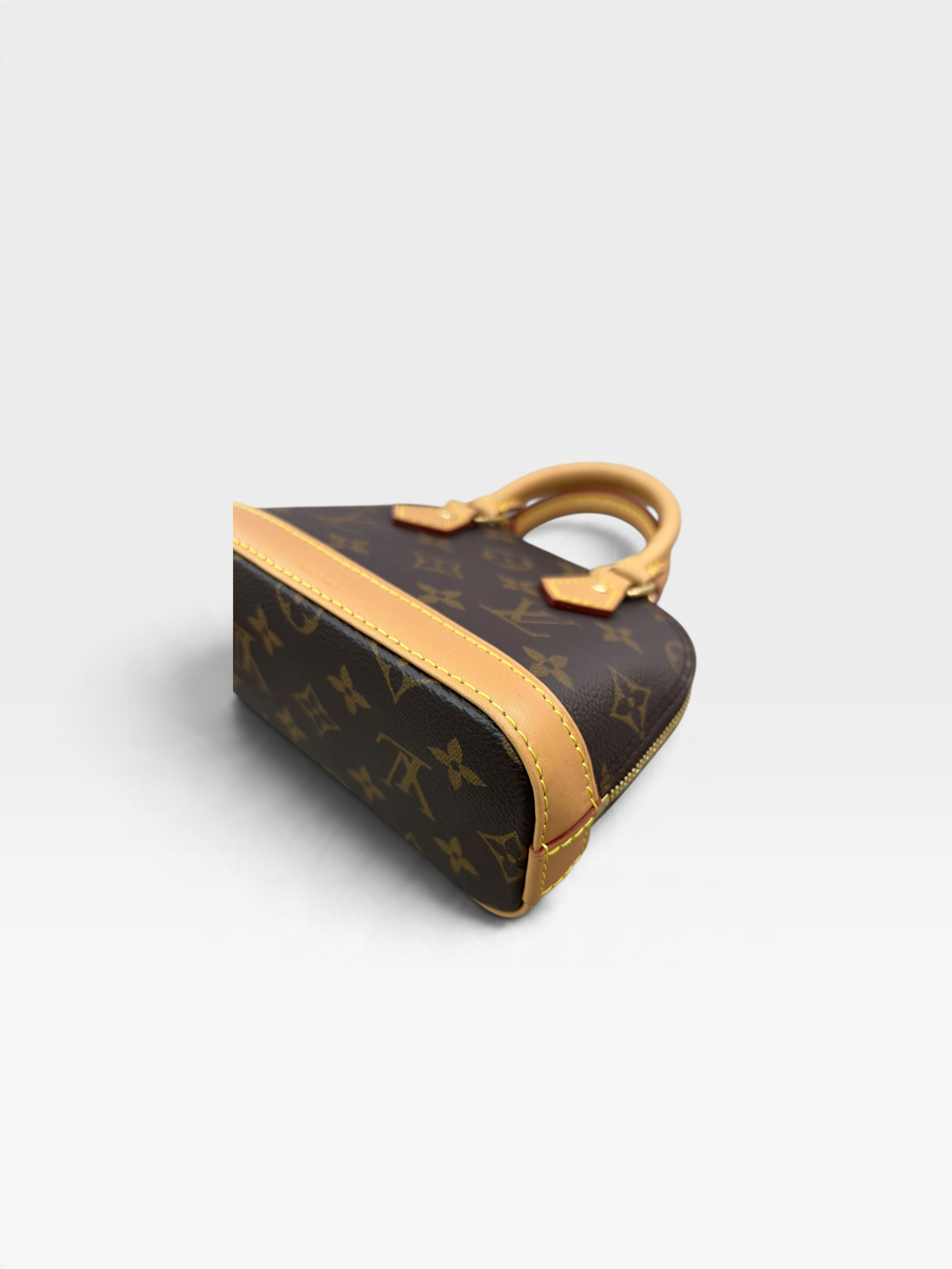 Pre-Owned Louis Vuitton Nano Alma Bag/ Product Code: 101301