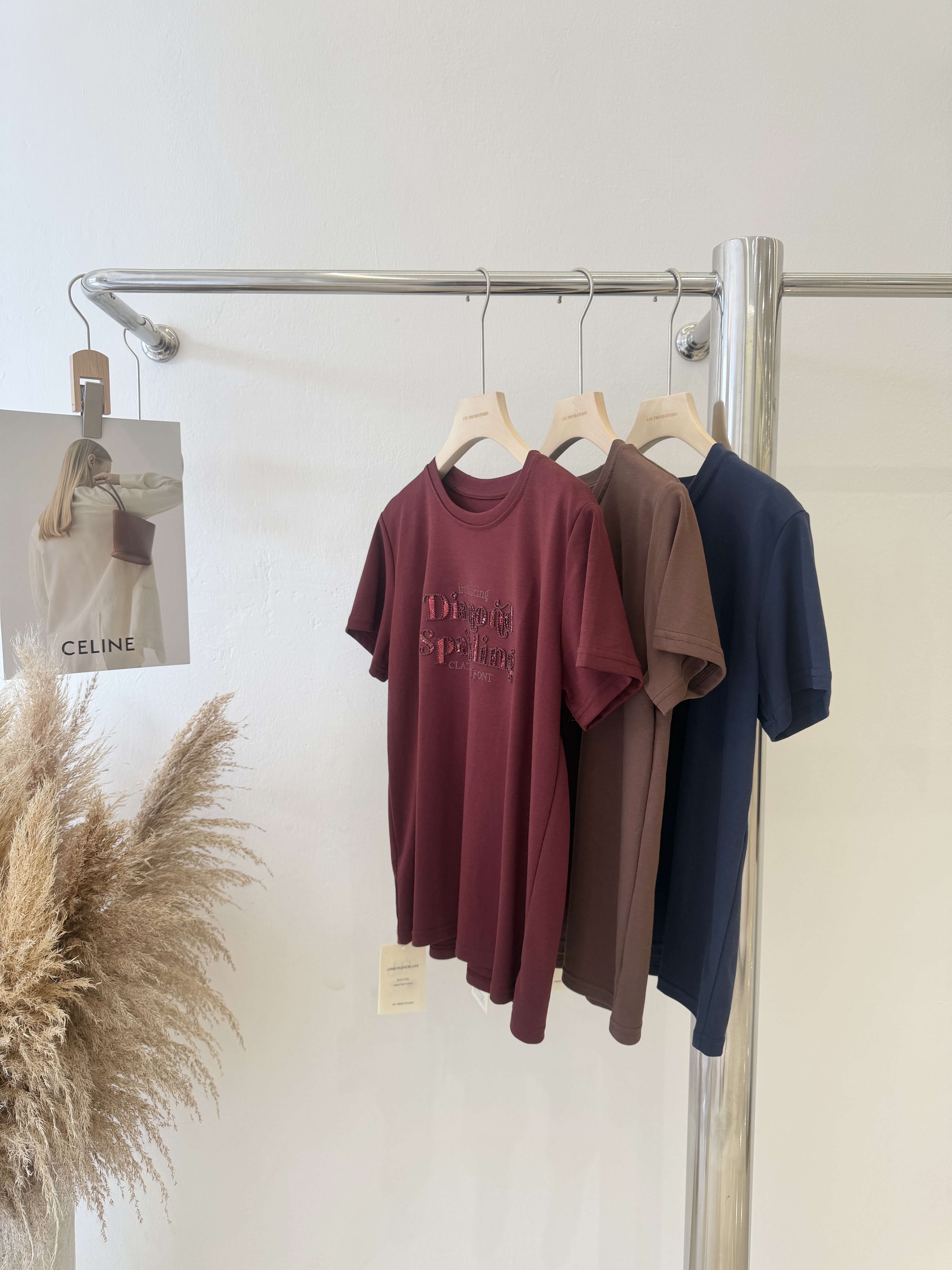 6721 韩系工艺刺绣亮片字母短袖