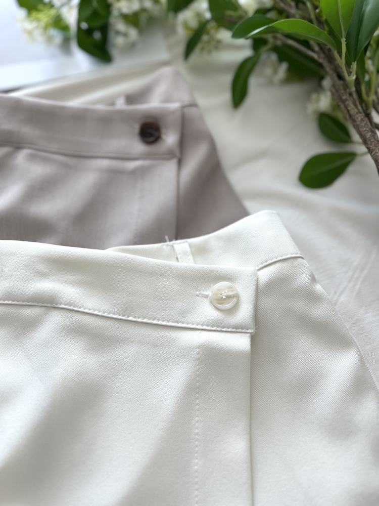 Front-Overlap Skorts (Mocha Beige)