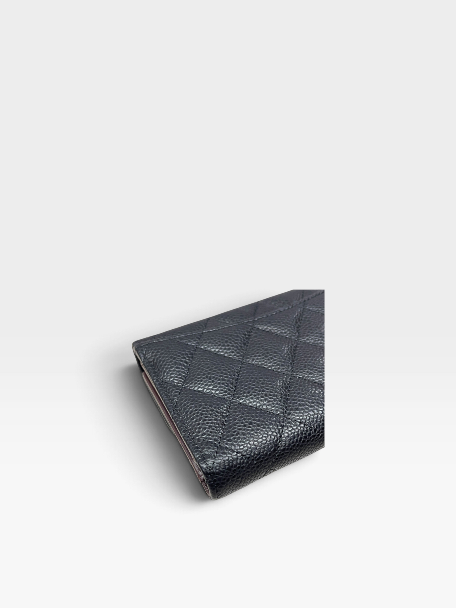Pre-Owned CHANEL Flap Wallet / Product Code: 091012