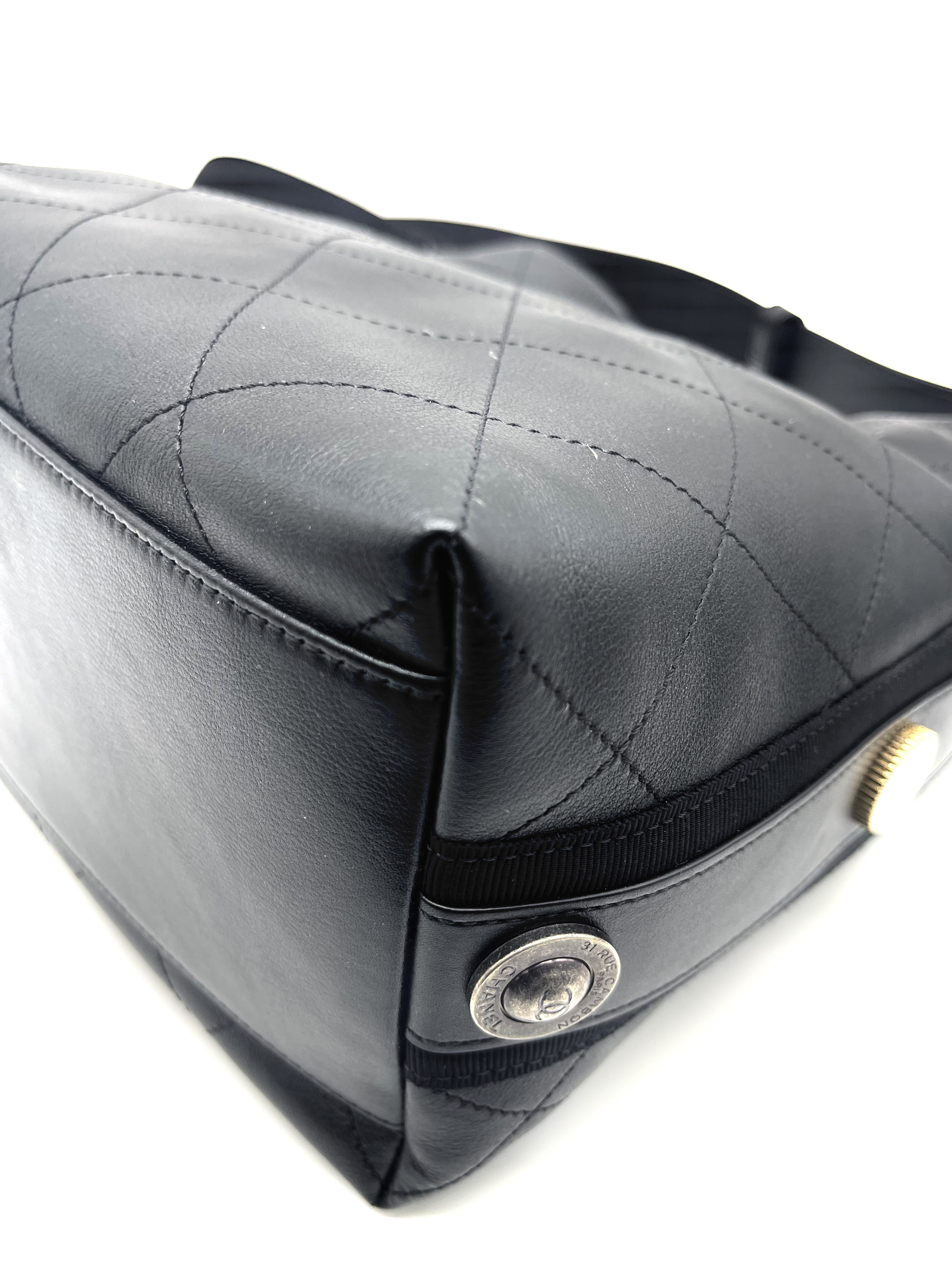 Pre-owned Chanel Button Up Hobo / Product Code: 26050618