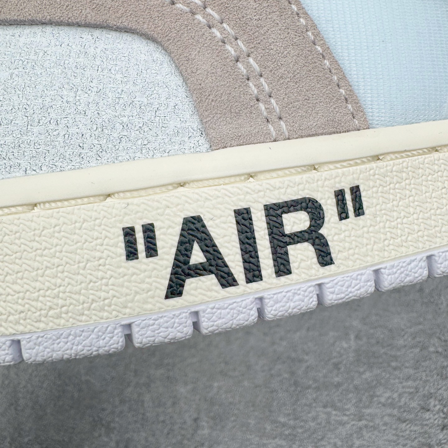 Off-White x Air Jordan 1 Retro High "White" AA3834-100 