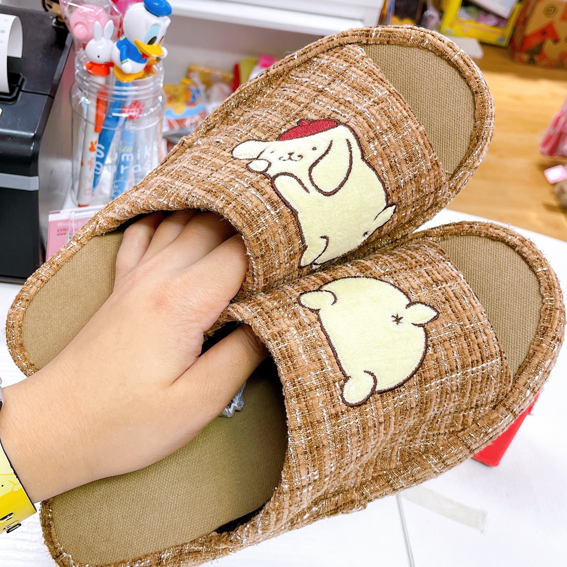 日本直送Sanrio 布甸狗家居拖鞋23至25 cm