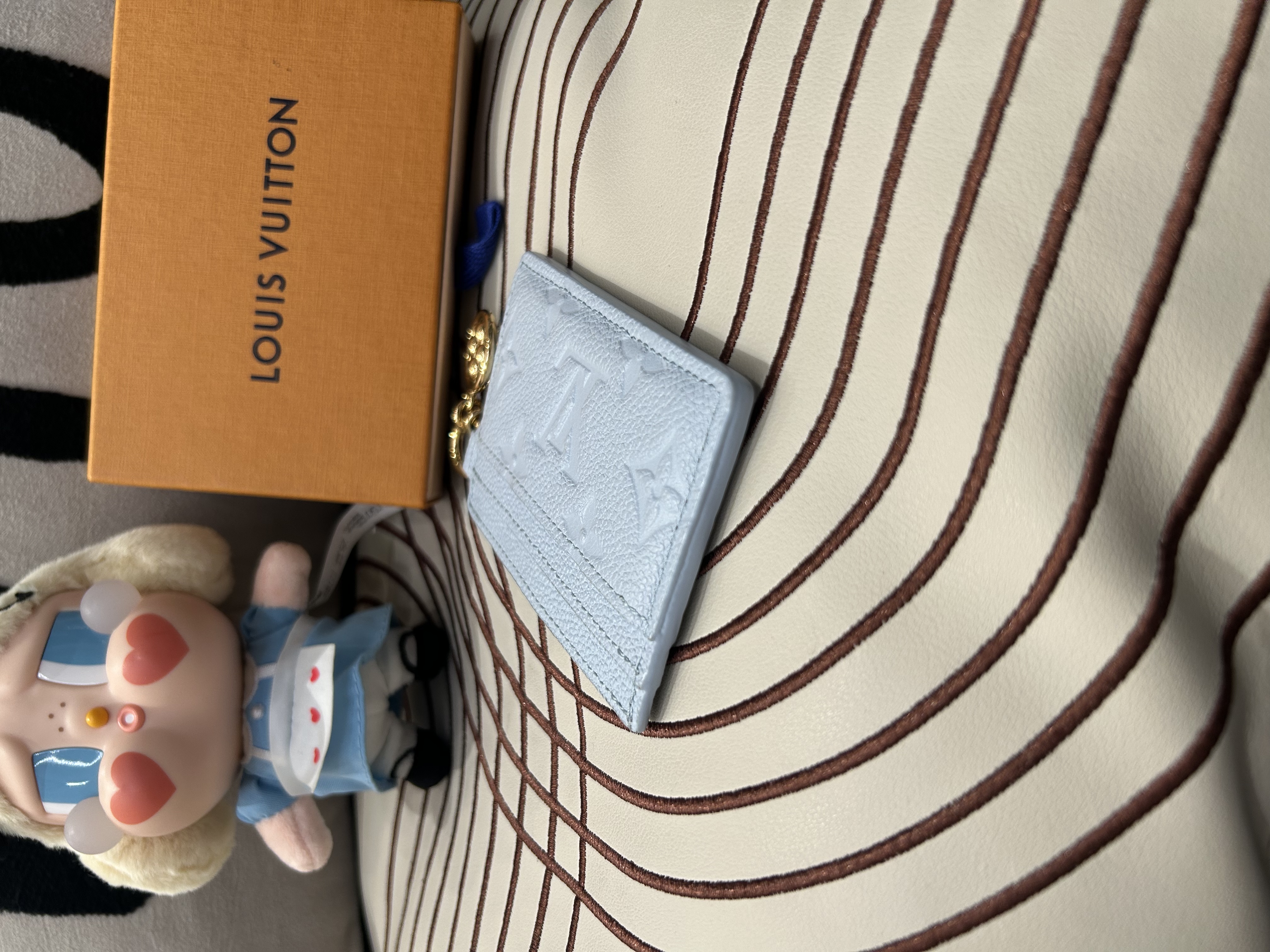 未使用品 Lv Charms Card Holder Azur Frost 100%Authentic ,unused ✅NFC✅dust bag✅box