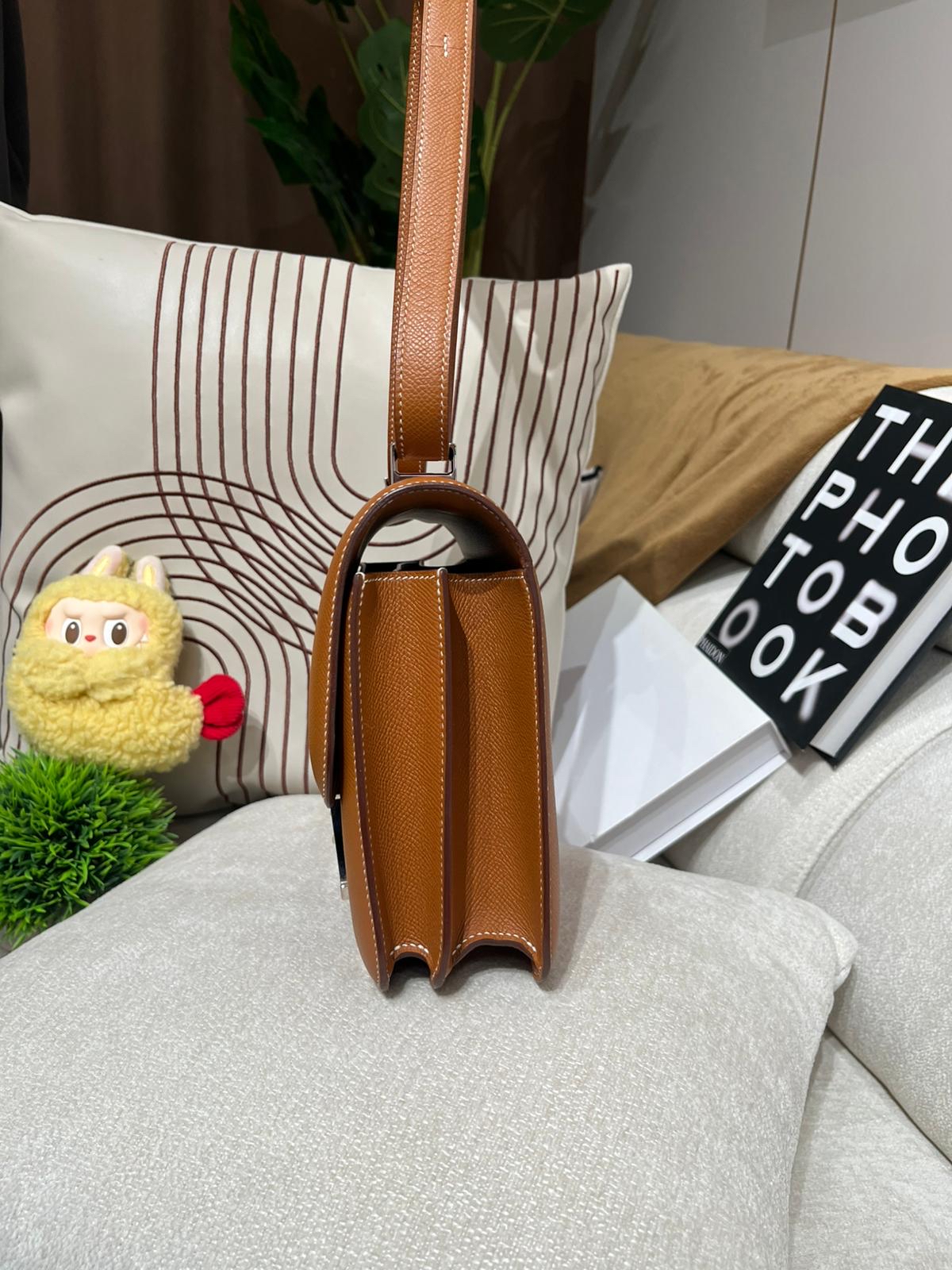 HERMES CONSTANCE 24, STAMP Z GOLD 銀扣，EPSOM牛皮，原裝貼 100%Authentic ,98%new ✅dust bag ✅box 