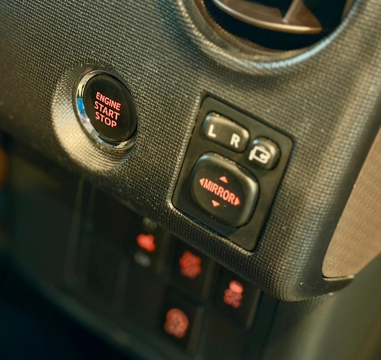 Toyota Spade G 1.5 2013