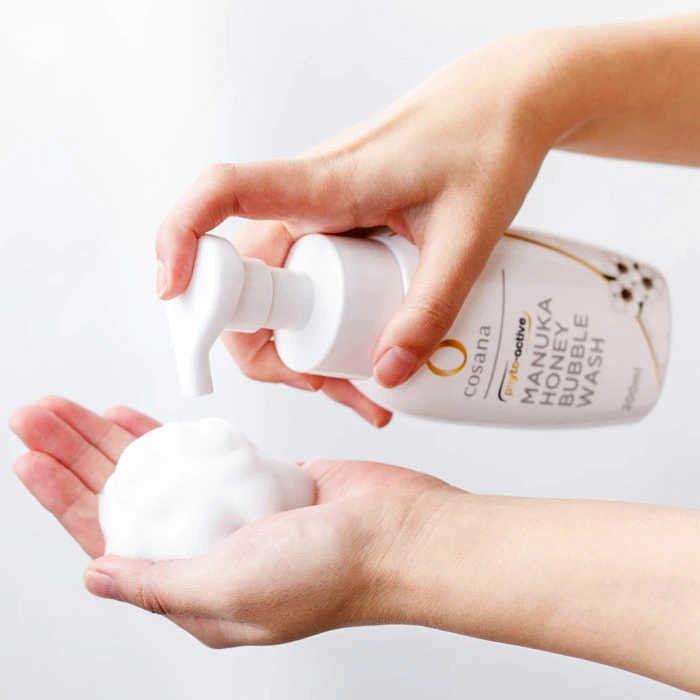 日本製 cosana 麥盧卡蜂蜜和寡糖泡沫潔面乳 200ml