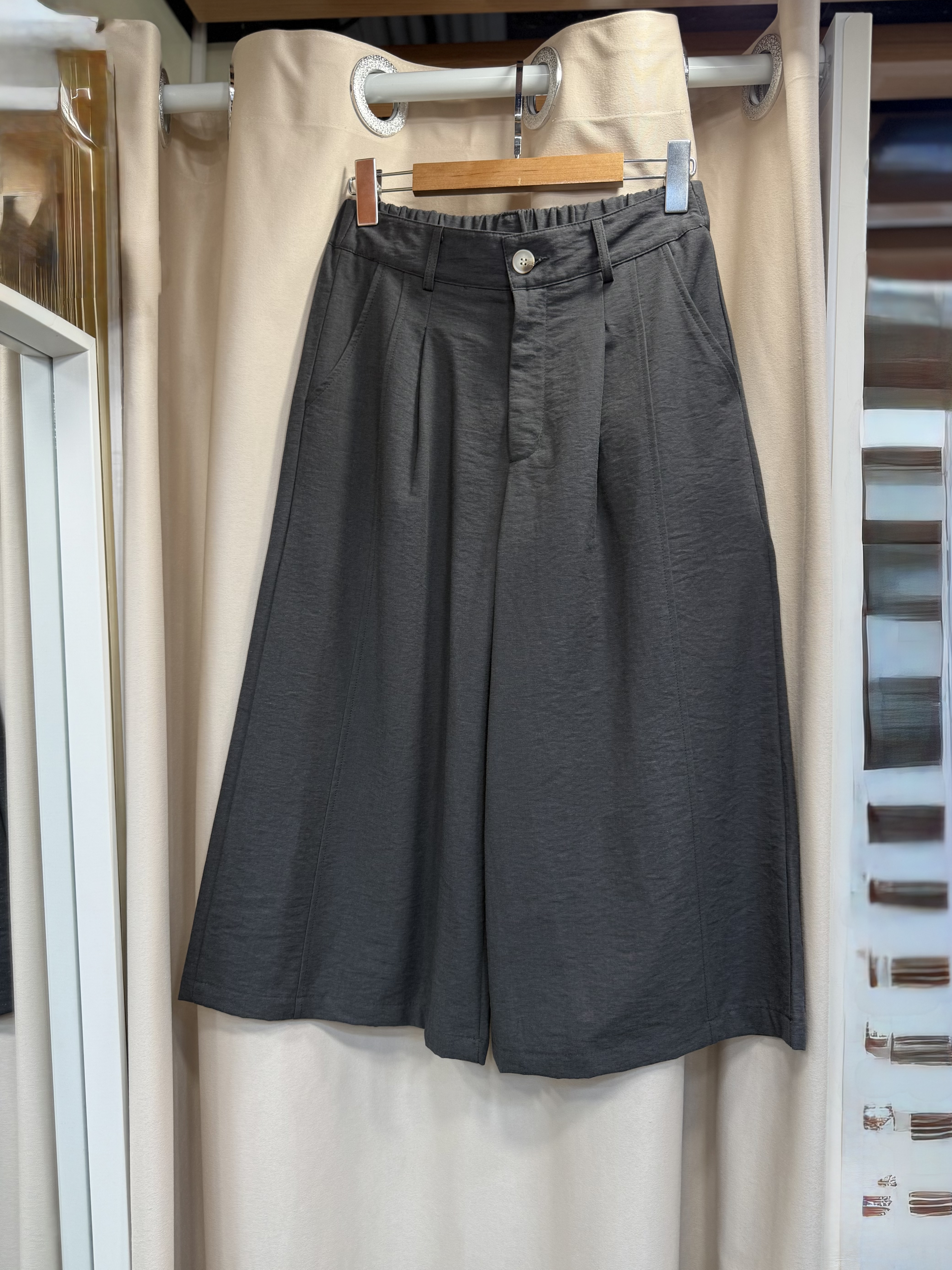 垂墜涼感滑身闊腳裙褲 M636 417025279