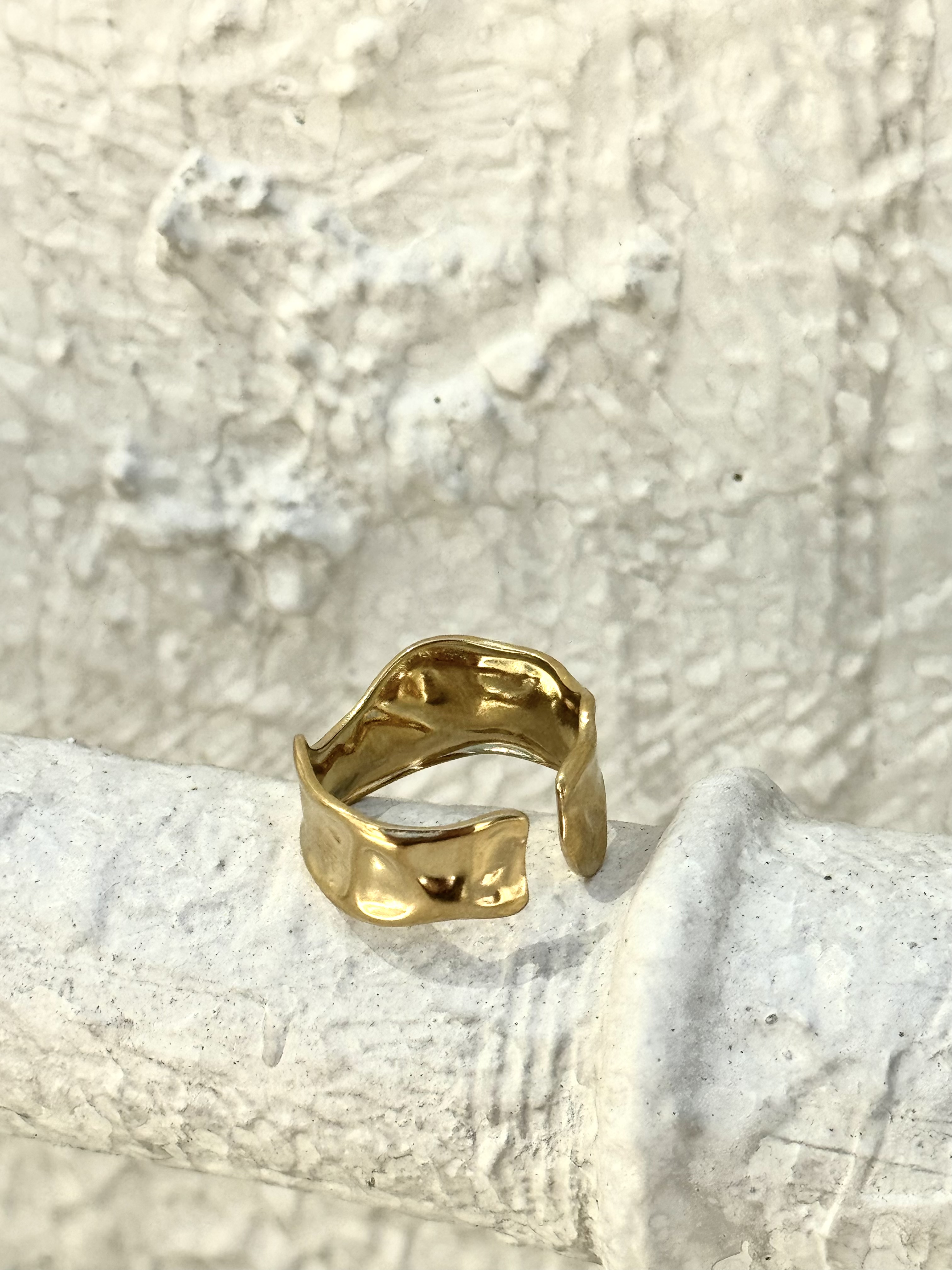 Gold irregular stainless ring