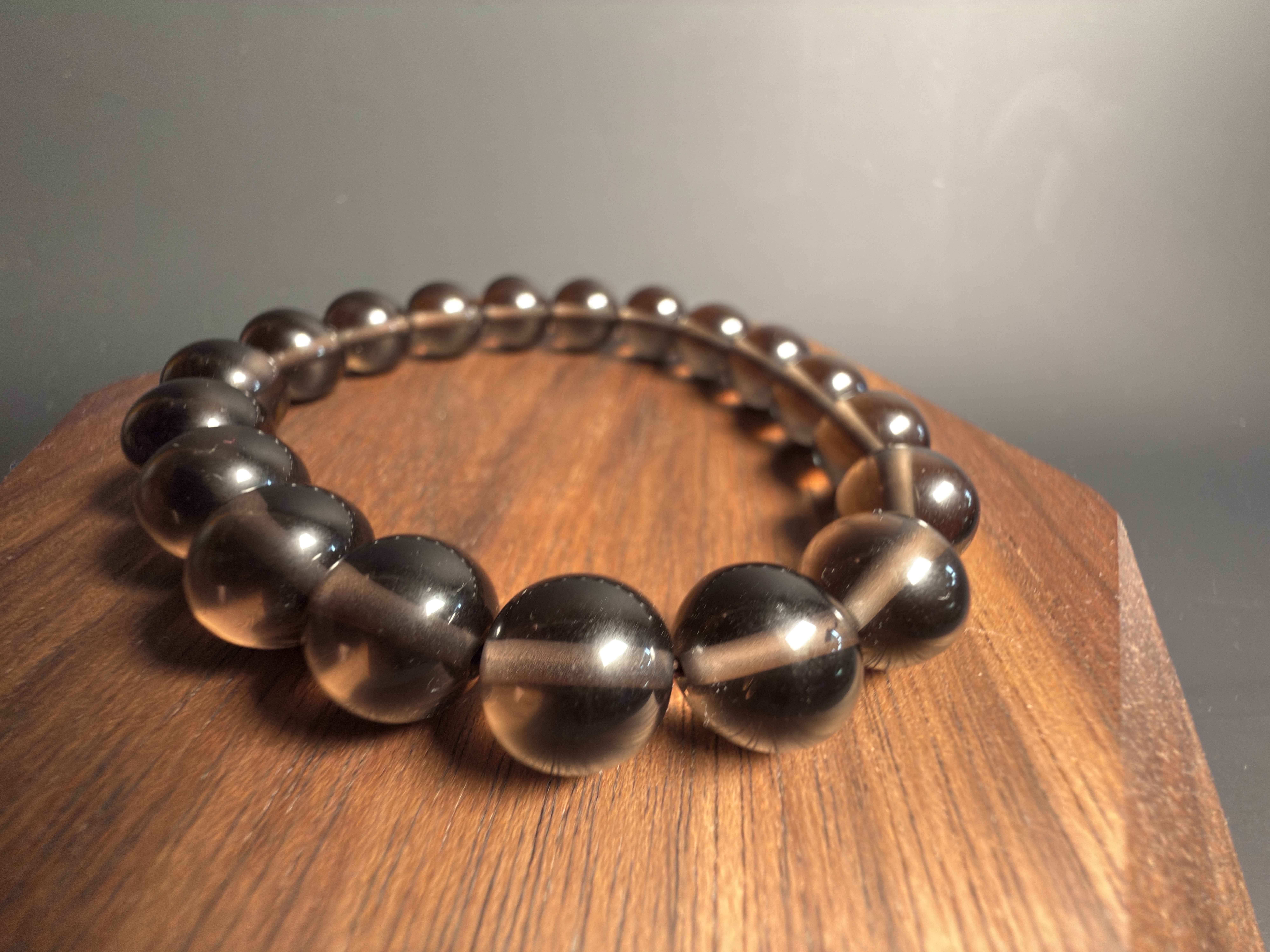冰曜石手串 (10mm) (option 3)
