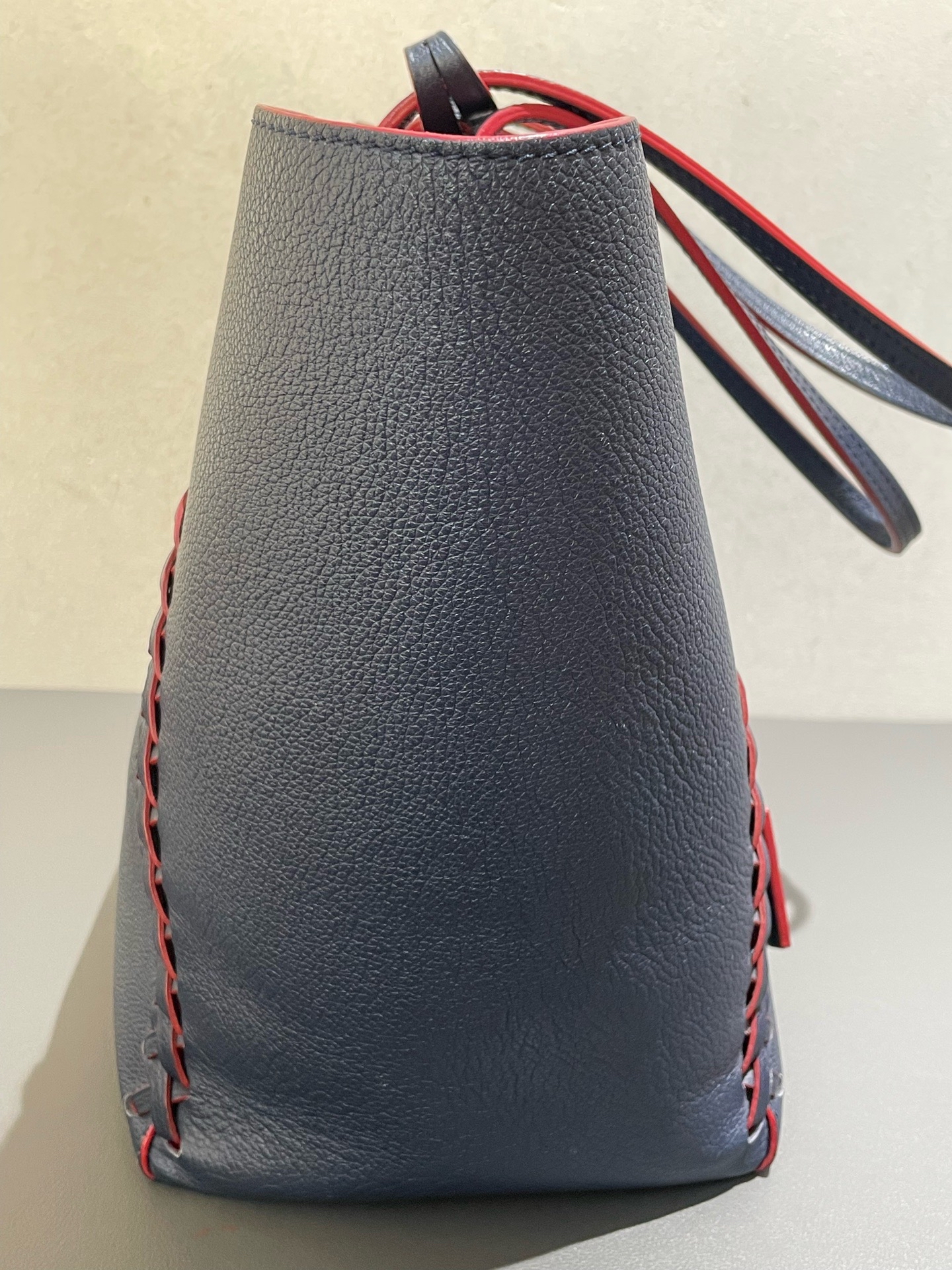 【預訂貨品】LV 限量編織深藍色全皮 Lockme tote 