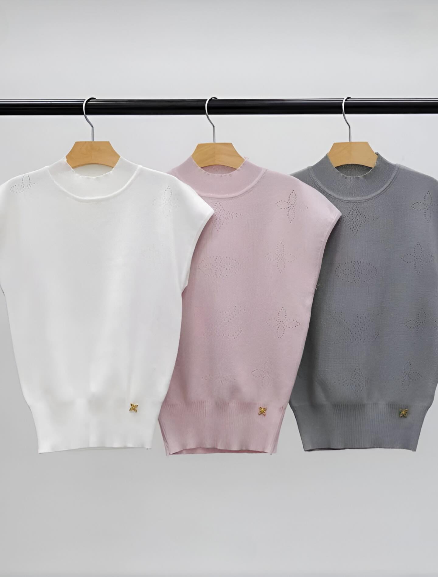 $299貴場設計超高質上衣靚cutting WhatsApp 62353222