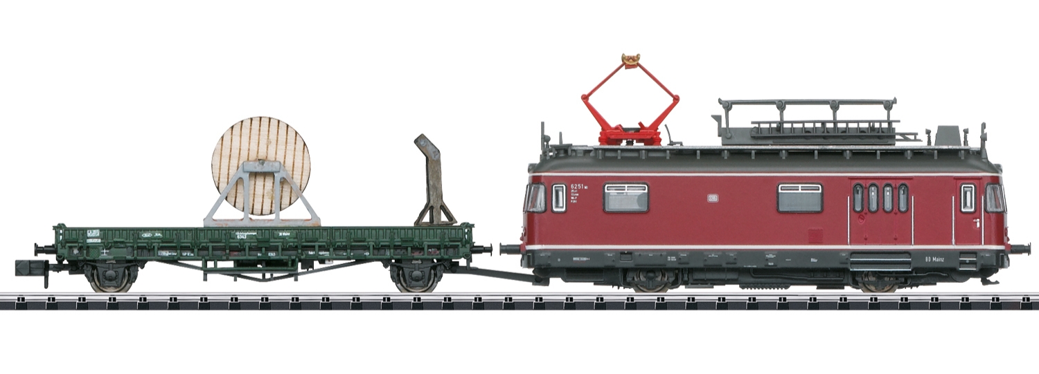 Minitrix Powered Catenary Maintenance Rail Car with a Catenary Construction Car DCC Sound