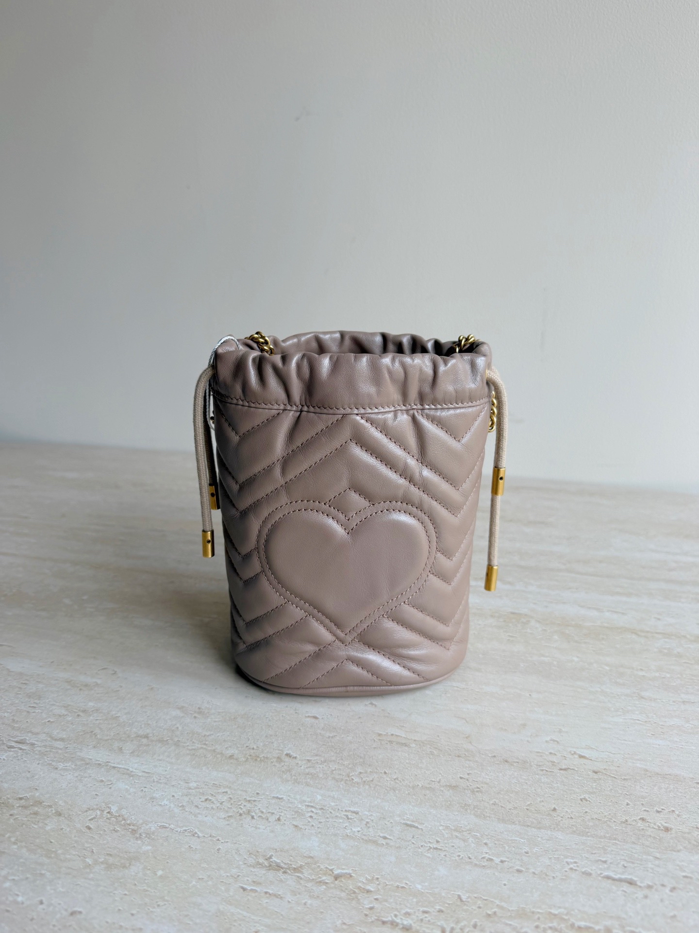 【預訂貨品】Gucci GG Marmont奶茶色小水桶包