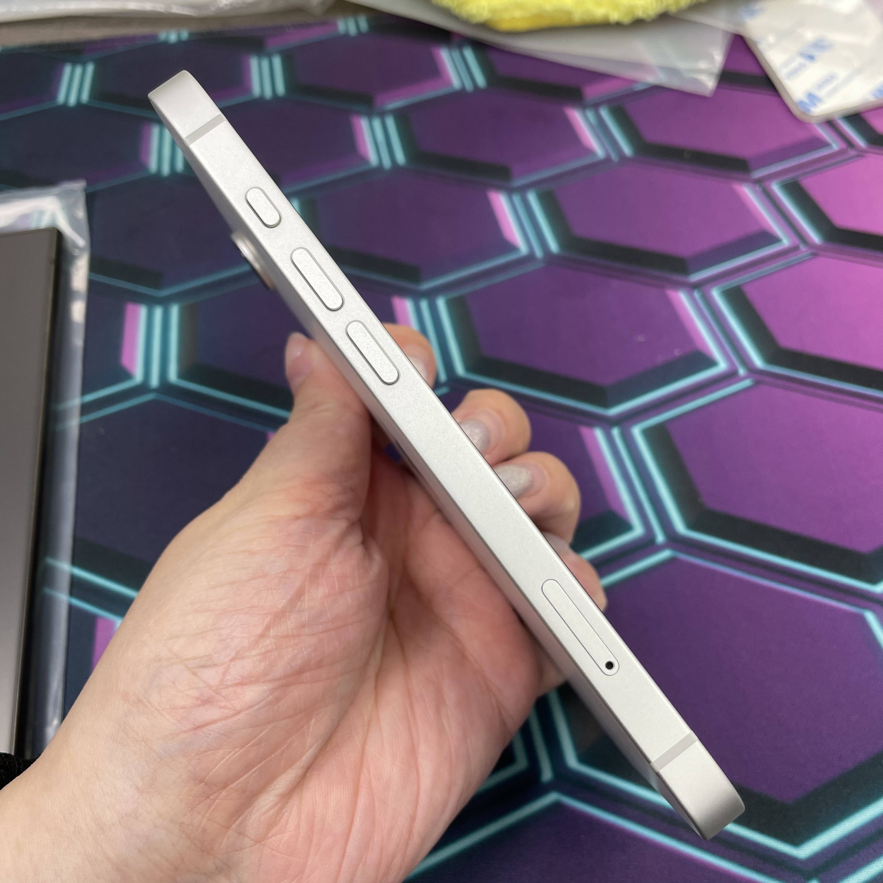 *7586 16e 完美機 256GB 電94 白色 white
