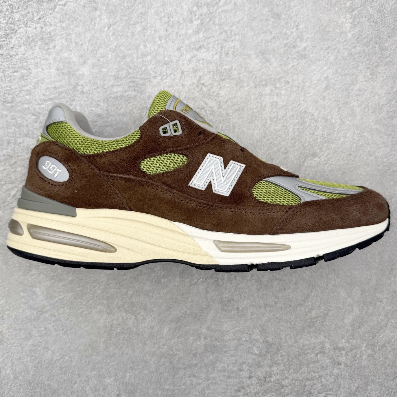 Daniëlle Cathari x Kith x New Balance 991V2  U991CK2