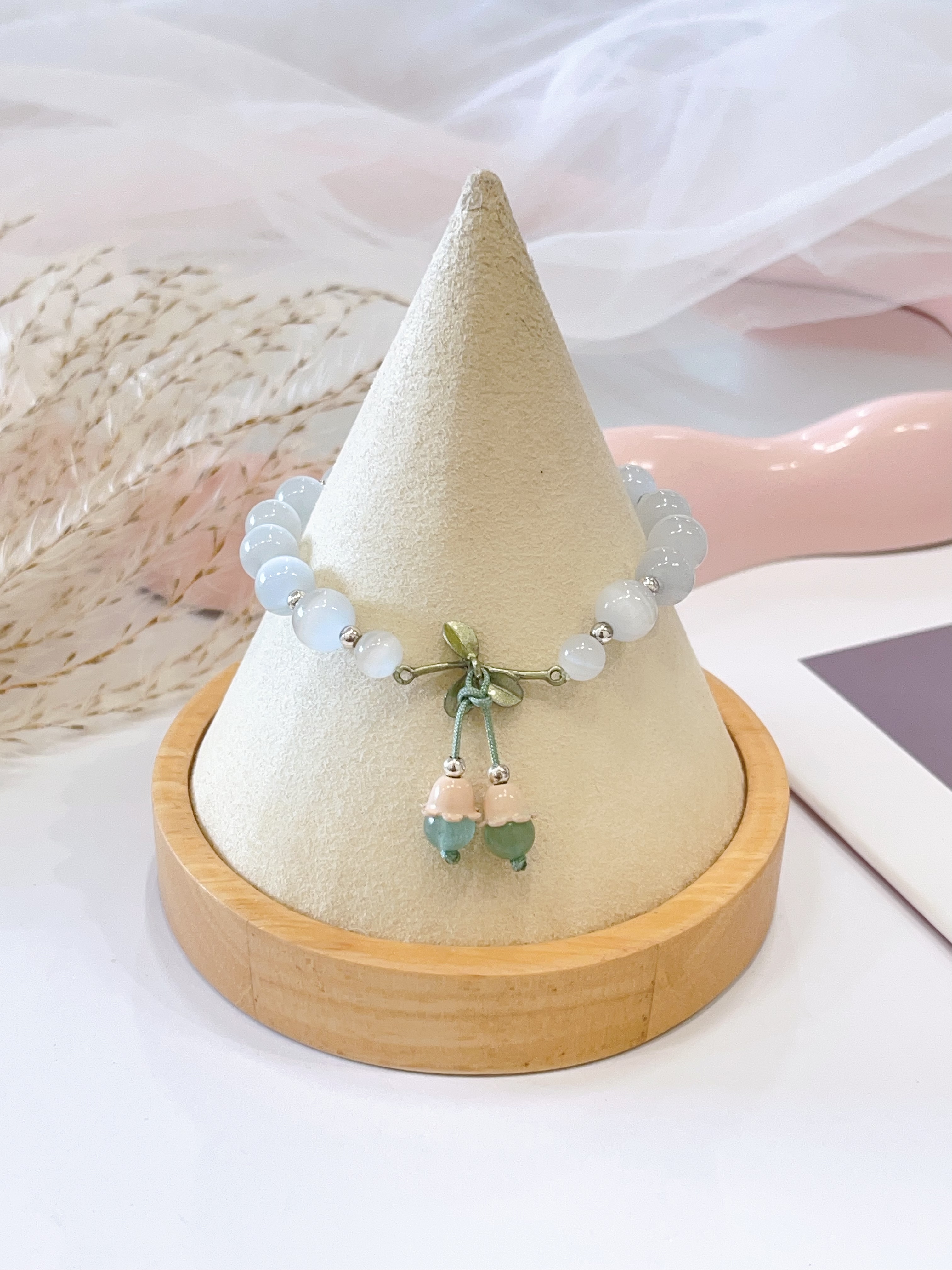 🤍🔔 猫眼石 × 铃兰花吊坠手串 Cat’s Eye Stone & Lily of the Valley Charm | 6/8mm