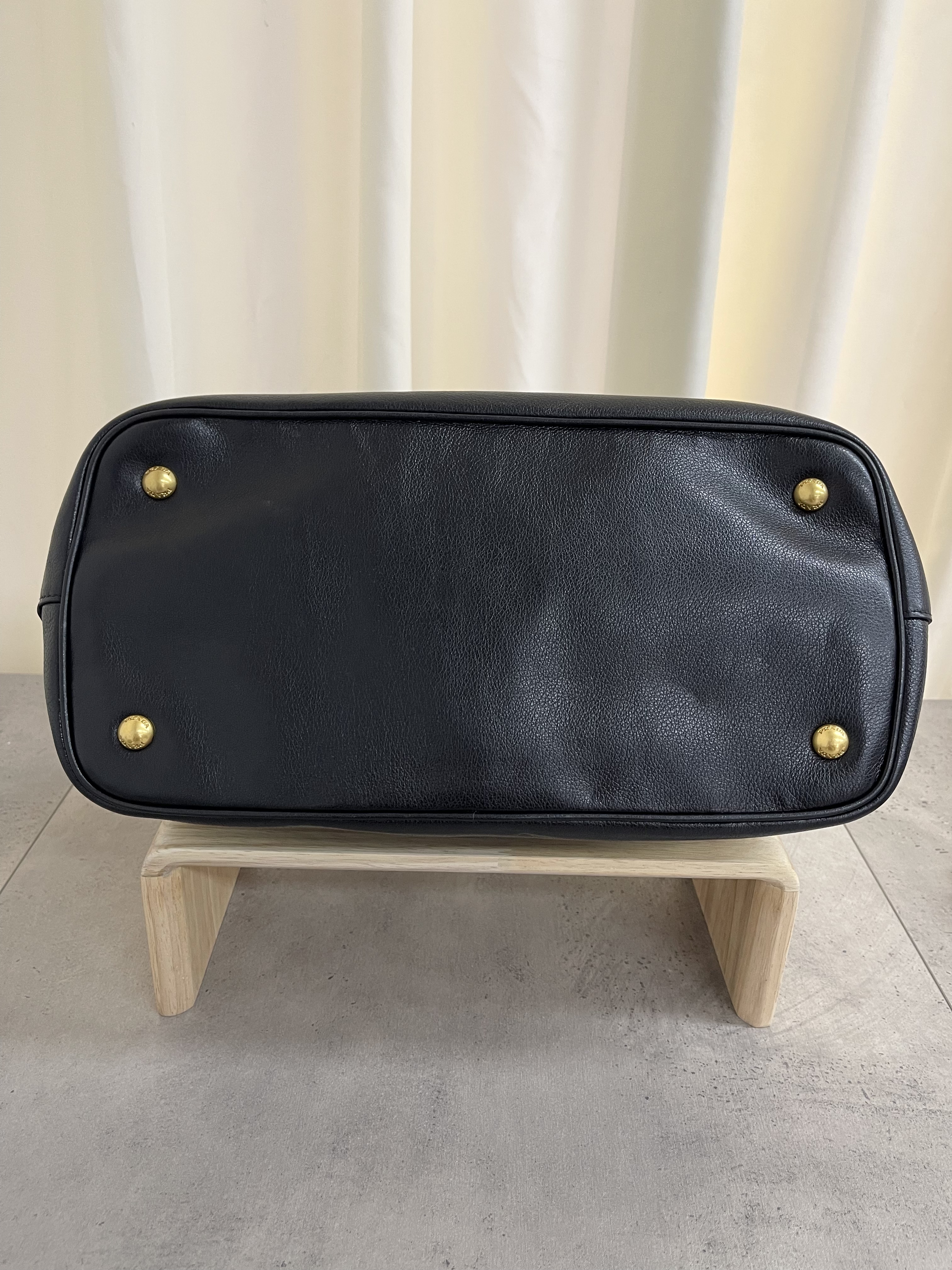 Pre-owned Prada Handbag / Product Code: 26012701