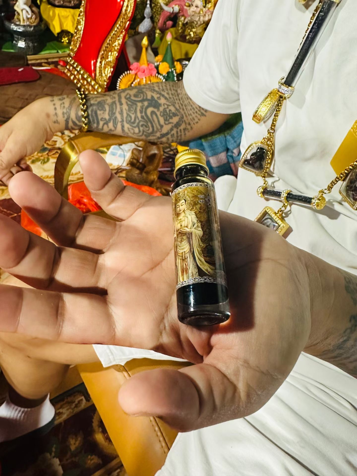 阿贊濕 【地藏王化冤親業障油】 斬斷累世因果債，重聚財富福報，還你身心清淨