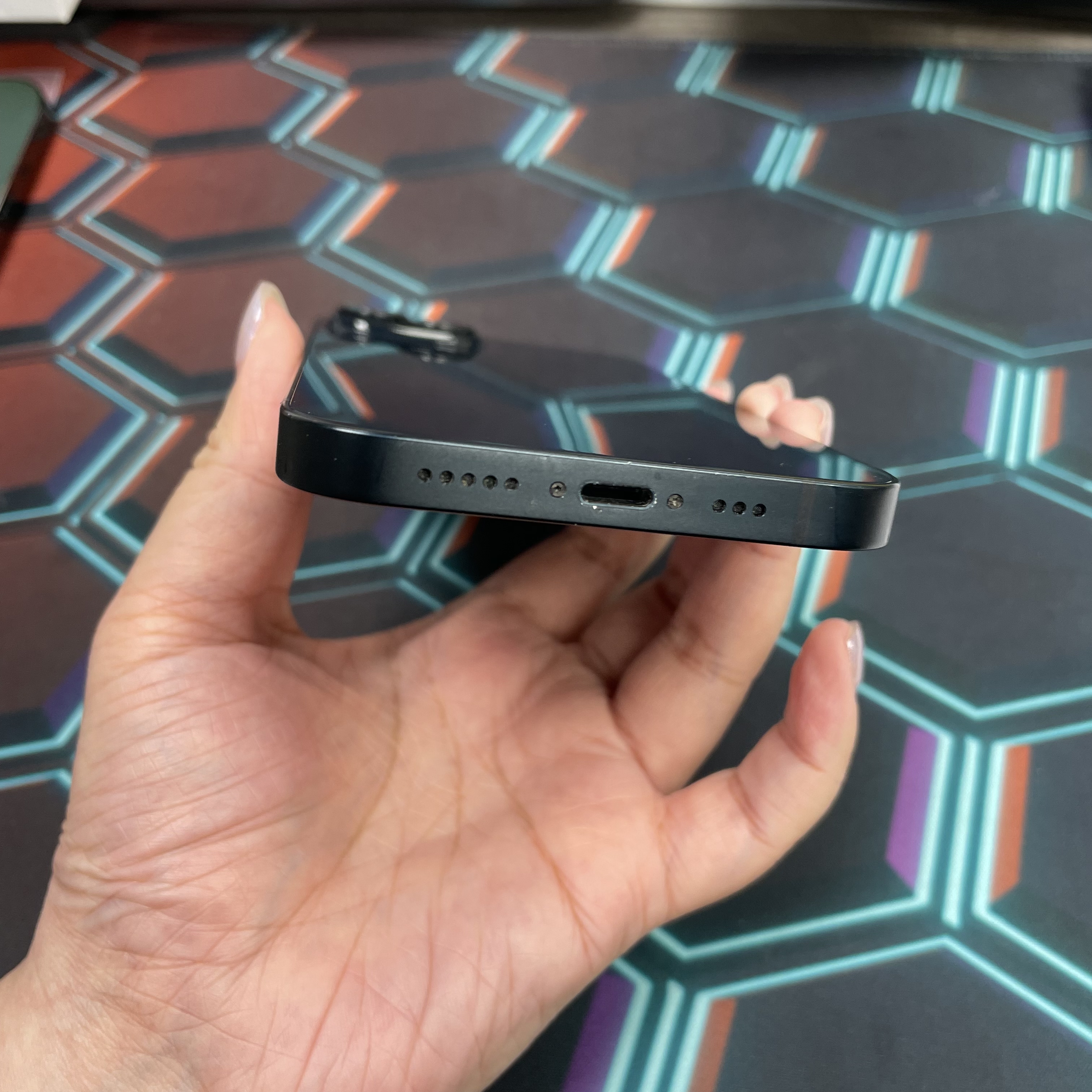 *6999 14 勁靚機 128GB 電93 黑色 black
