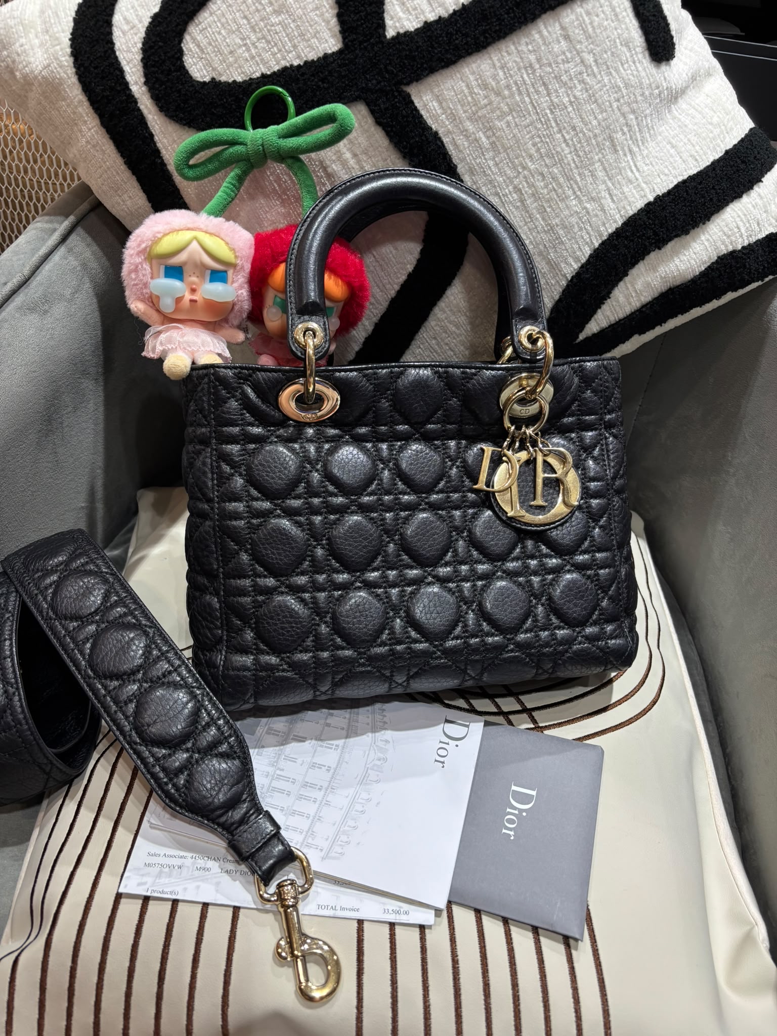 Dior Lady Dior Meidum 黑色牛皮 100%Authentic, 95%New ✅專門店收據18✅ certificate 證書 ✅Dust bag ✅Box