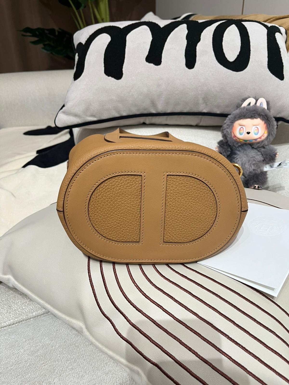 Hermes in The Loop 18 Stamp B 餅乾色4B Biscuit  100% Authentic, 99%New Unused ✅專門店收據✅Dust bag✅Box