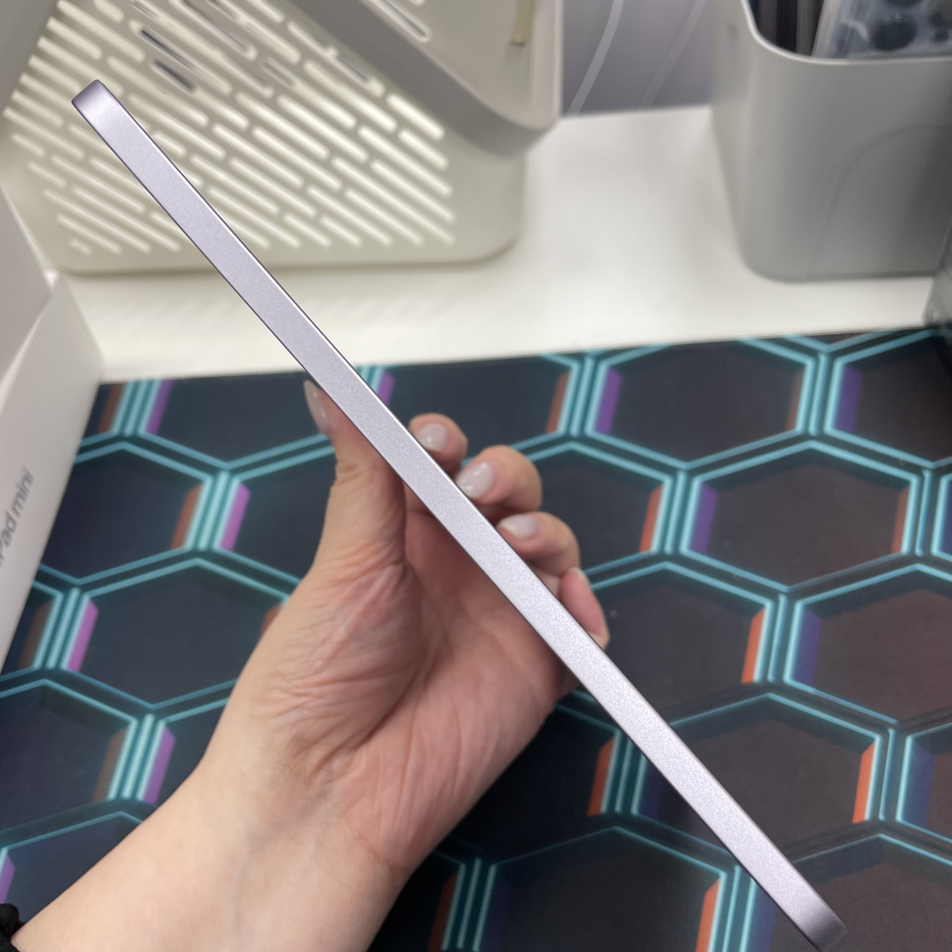 *6595 iPad mini 7 未使用品 128GB WIFI版 紫色 purple