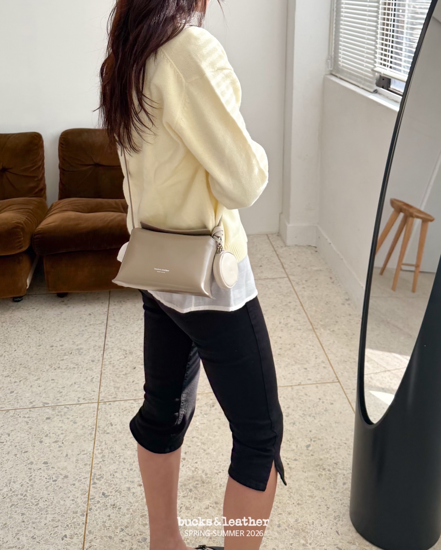 【26SS新皮】預訂_牛皮亮面 Bread bag 磁吸枕頭包 (Mini) By Bucks & leather