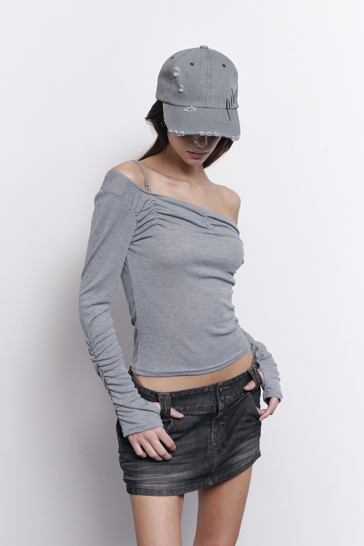 pleaseNOFOLLOW - Halo Unbal Shirring Long Sleeve Top (Melange Grey)