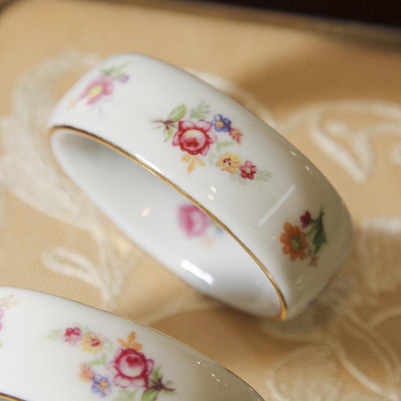 Made in Germany PM Dresden China Napkin Ring (EC217)