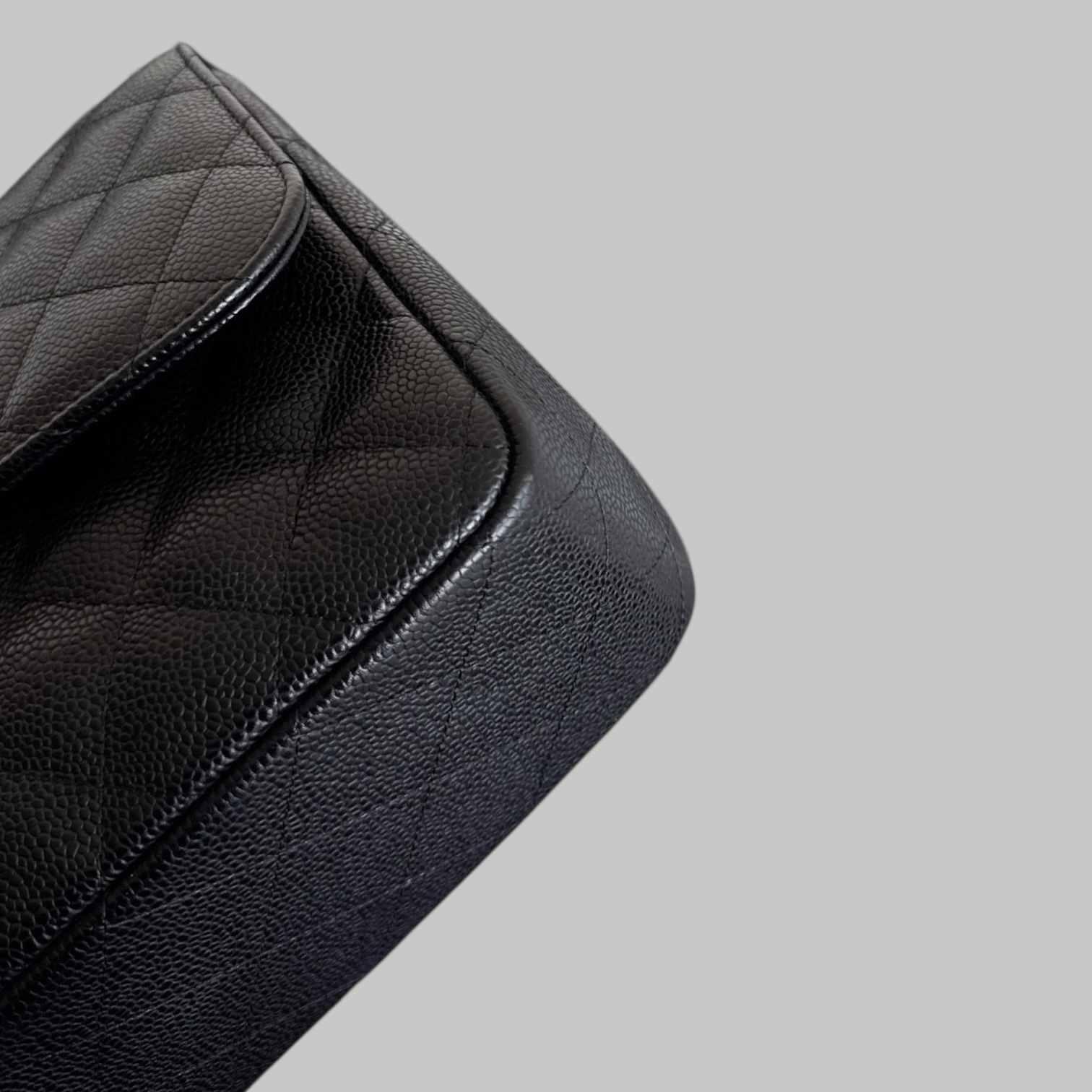 Chanel Caviar Jumbo SHW 