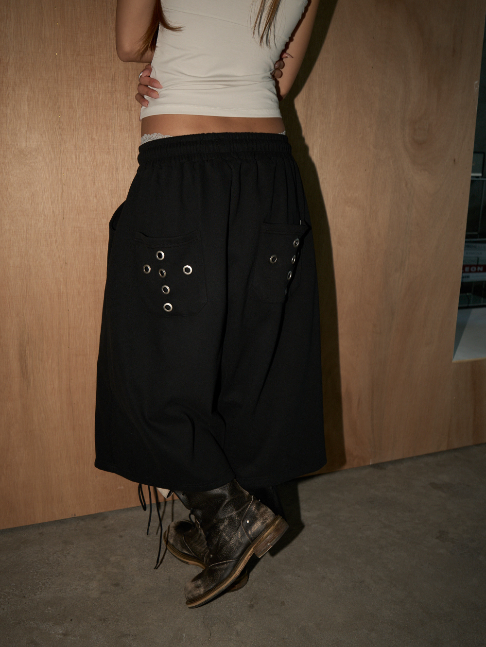 Back Pocket Eyelet Bermuda Pants