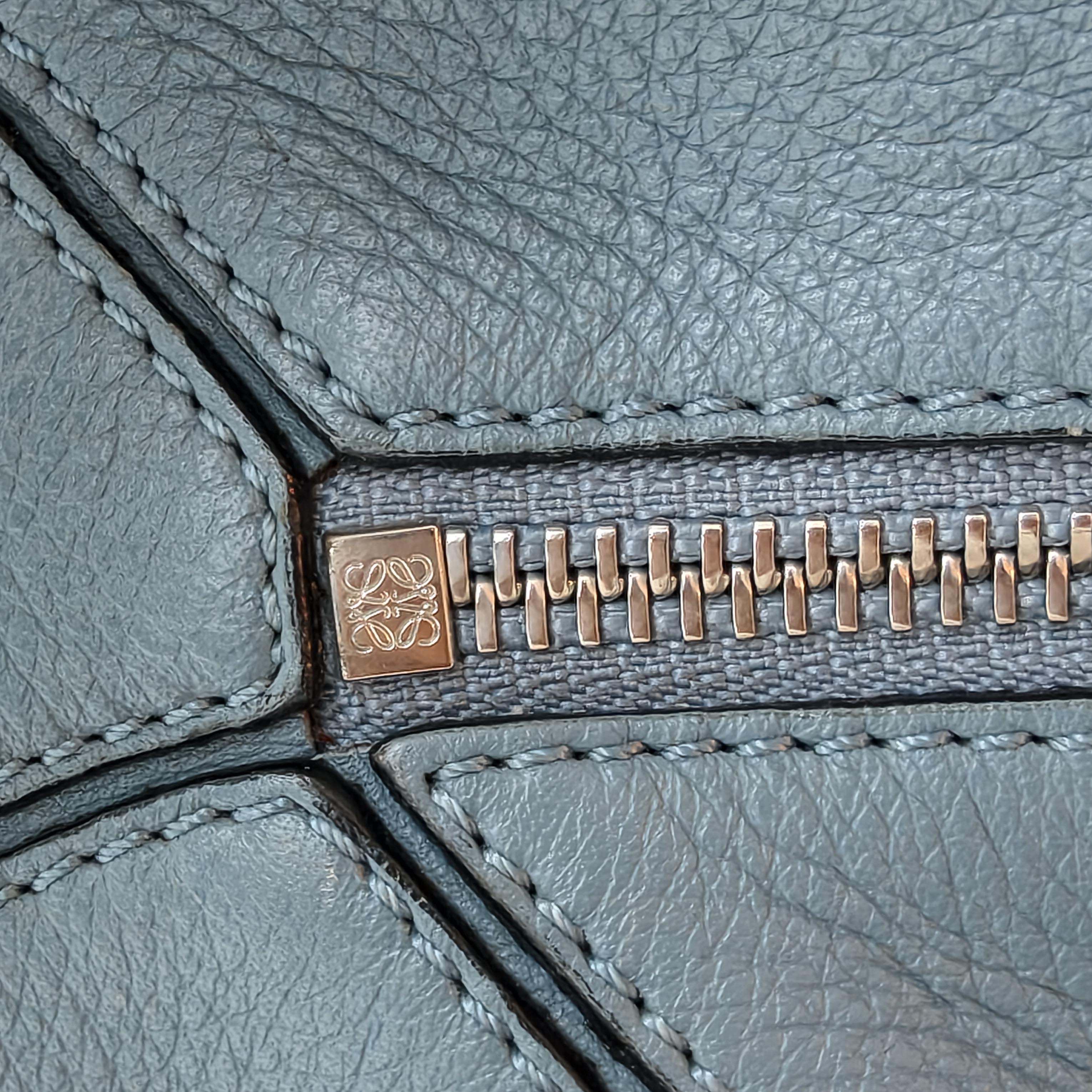 【預訂貨品】loewe 藍色 puzzle