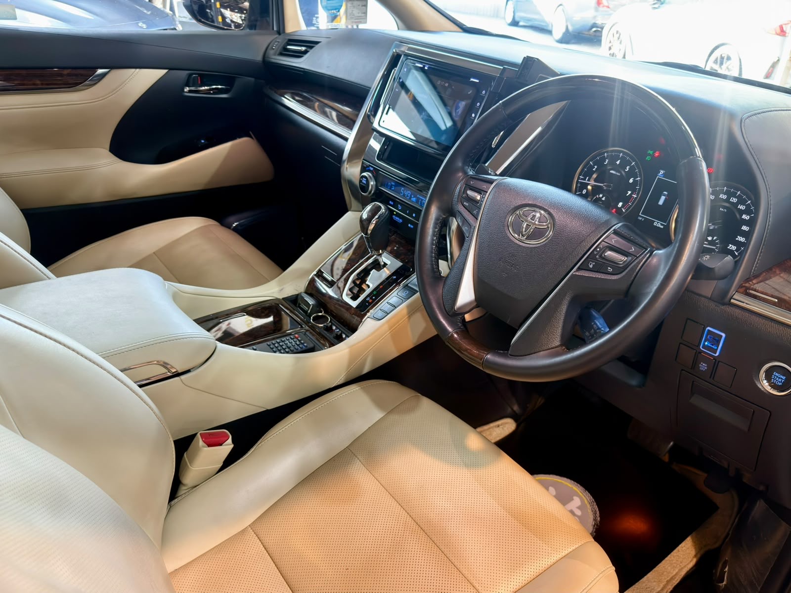 Toyota Alphard 3.5 Facelift 2019