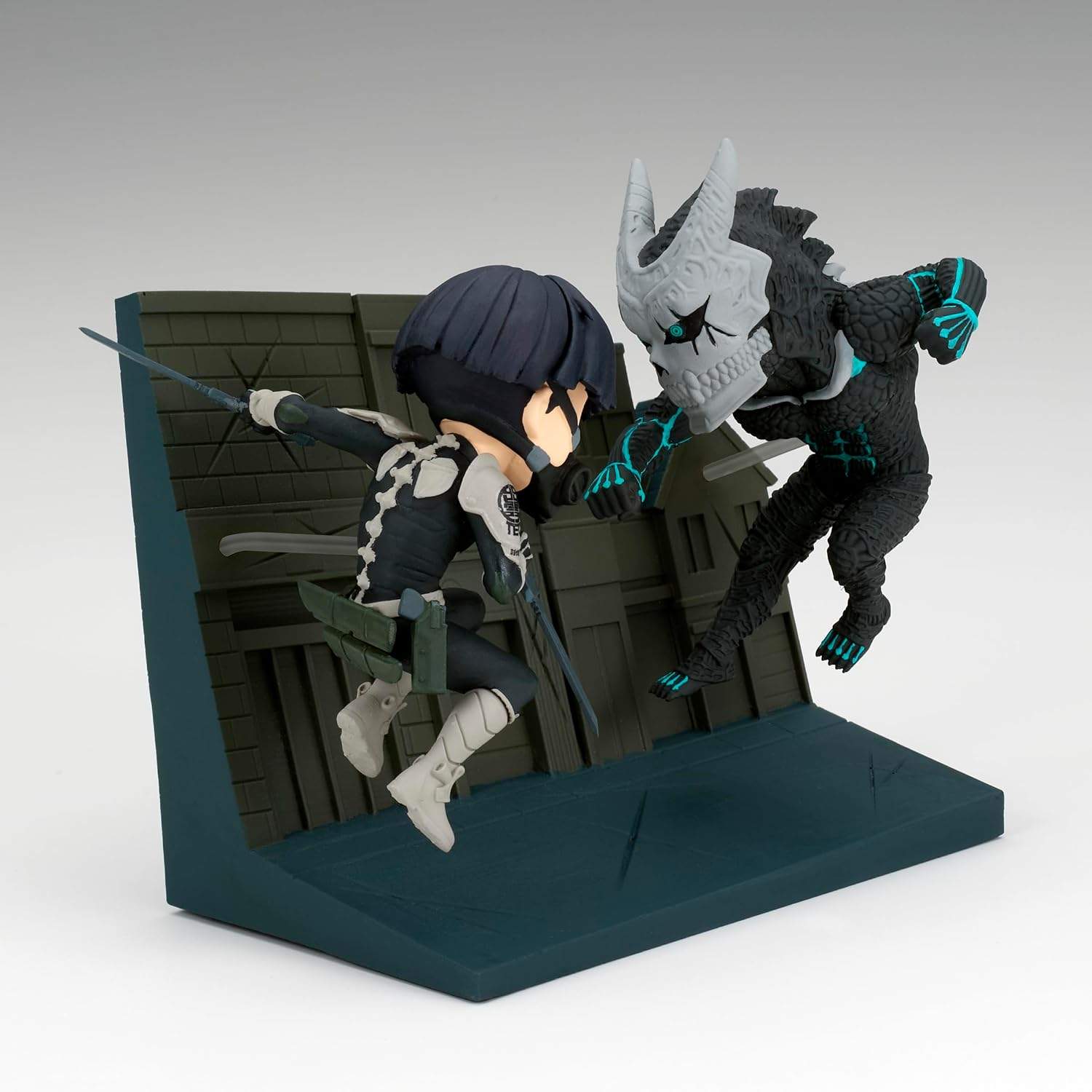 Banpresto, World Collectable Figure: Kaiju No. 8, Log Stories, Soshiro Hoshina vs Kaiju No. 8 怪獸8號