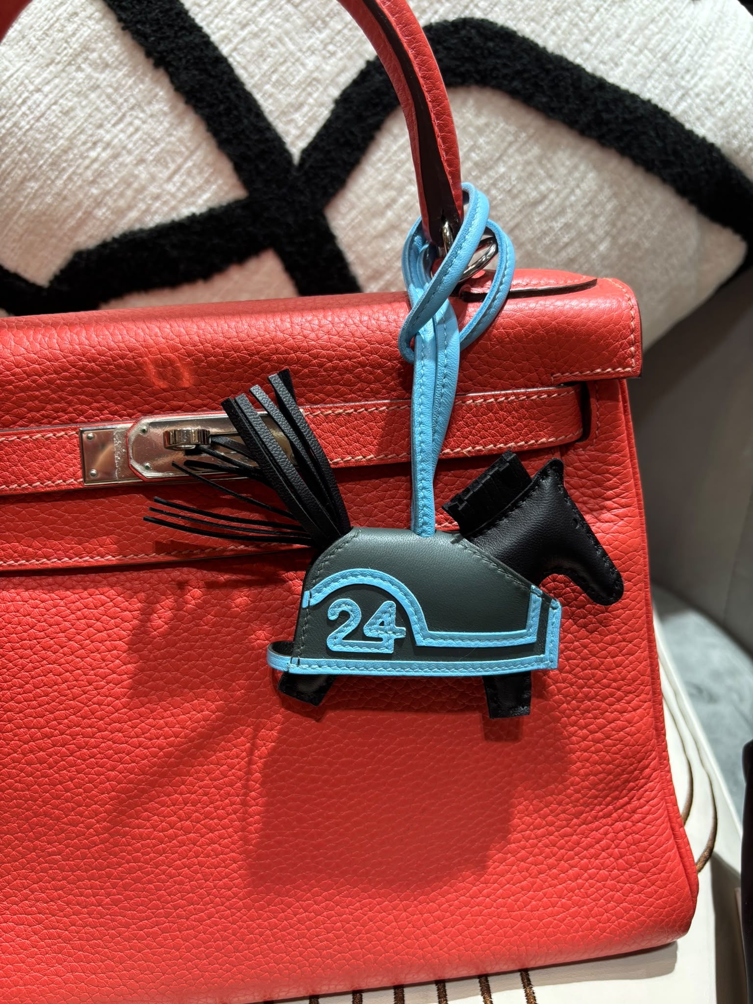 未使用品 Hermes Rodeo Robeo 24 PM charm 100%Authentic, Unused未使用品 ✅Box