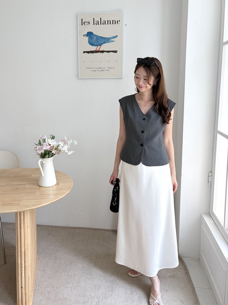 Signature Linen Blend Vest (Charcoal)