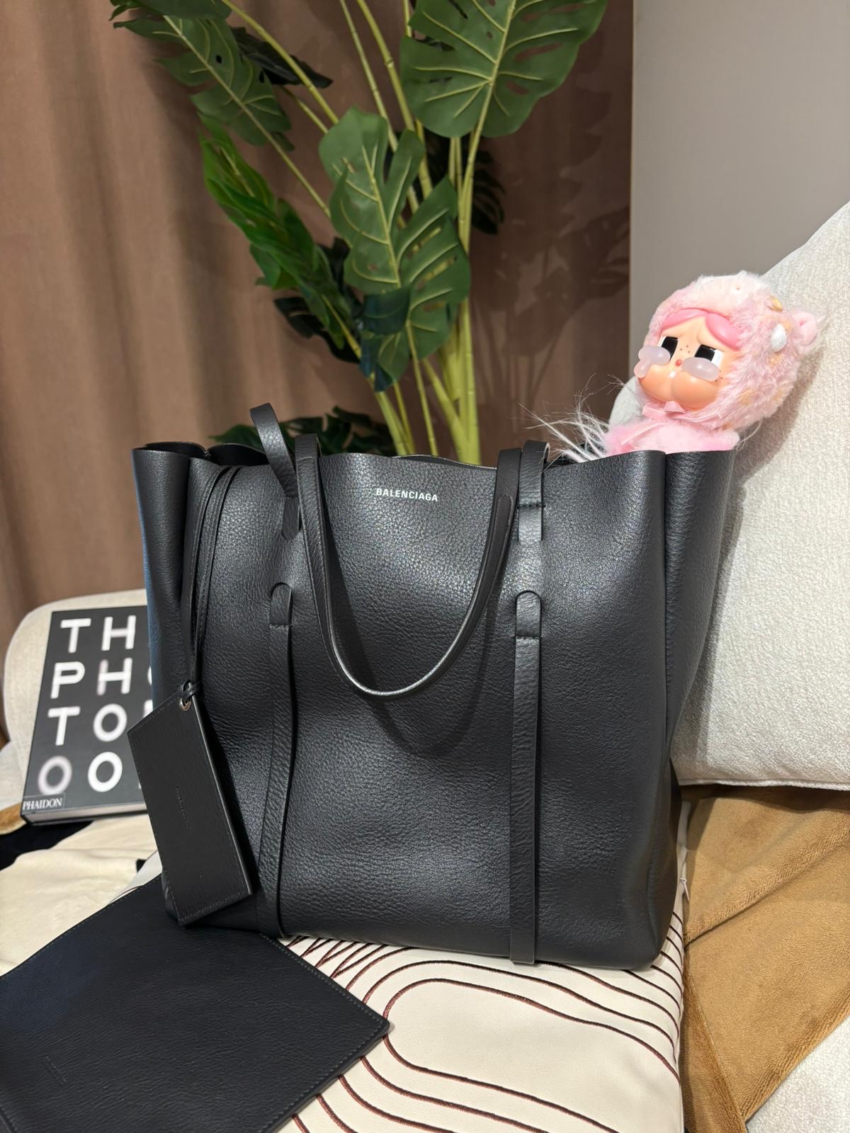 Balenciaga Everyday Tote Bag Black Calfskin 100%Authentic, 95%New✅mirror ✅pouch✅Dust bag