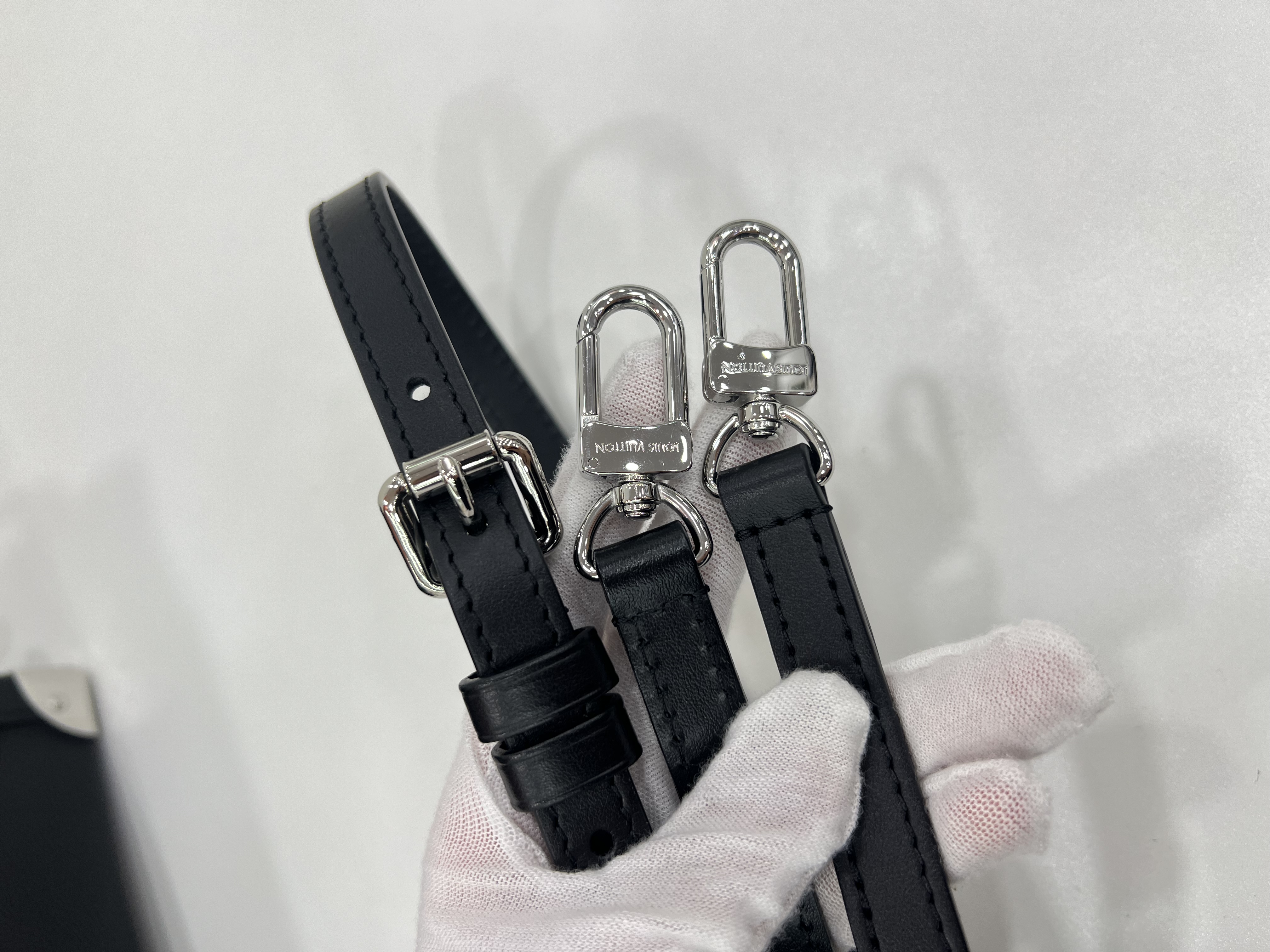 直播貨品 |  [1個-$100 2個-$300］E27