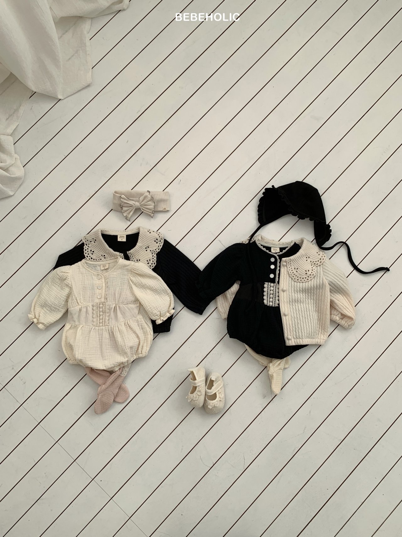 🌸預訂 韓國直送🌸🇰🇷BEBEHOLIC兩色蕾絲花邊長袖包屁衣