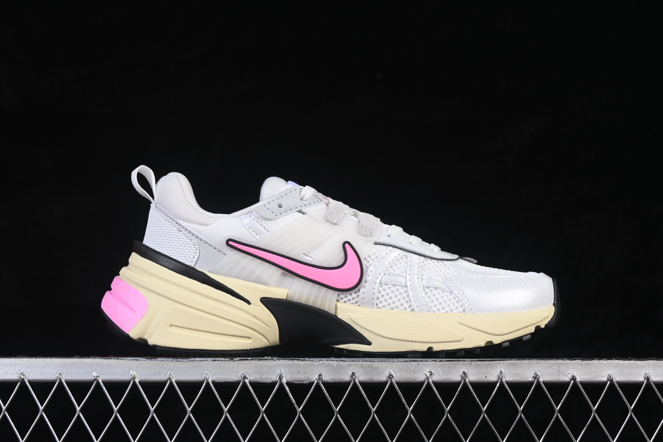 Nike V2K Run FD0736-114