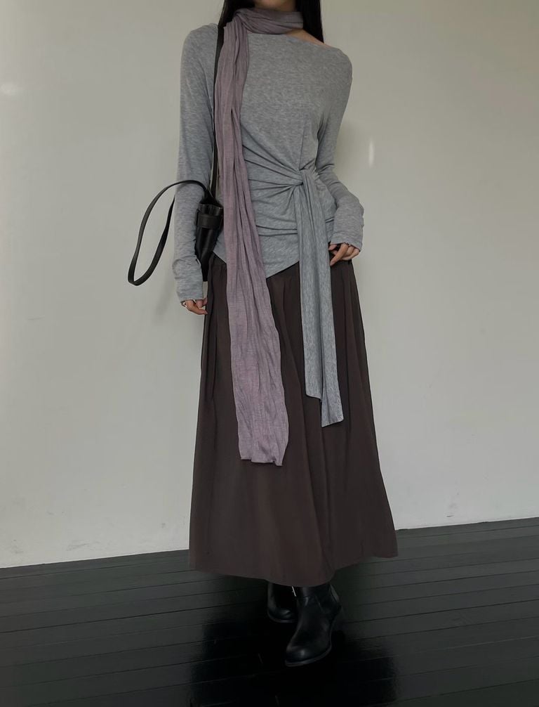 MILAE 側扭結打結不對稱長袖上衣 + 側排扣抓皺腰頭垂墜半身裙 套裝