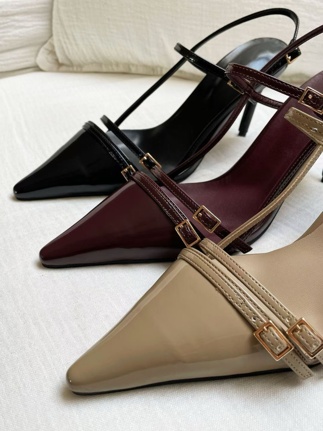 Elegant pointy straps heels