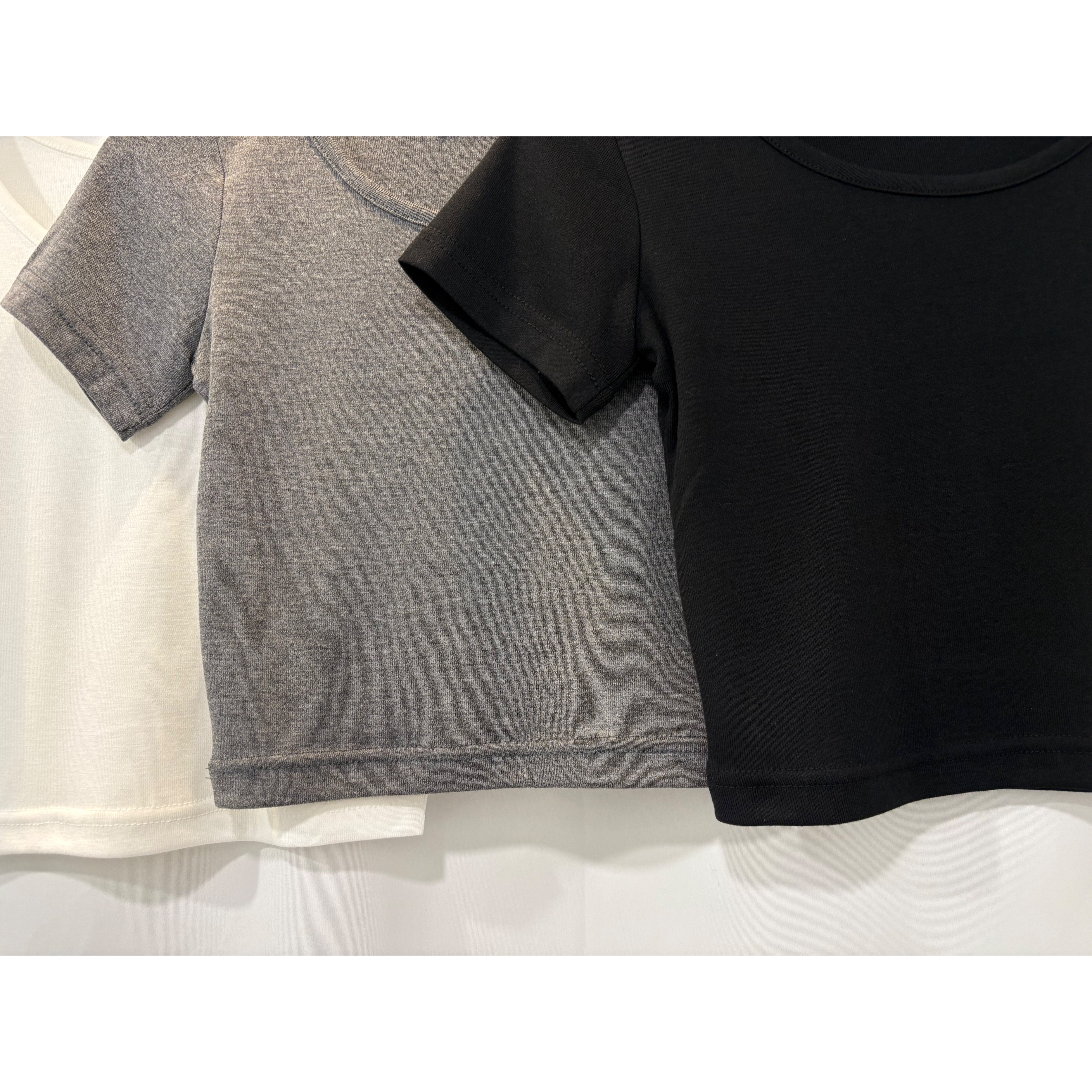 新品價4月10截單🤍《SCOOP NECK CROP》 2604A