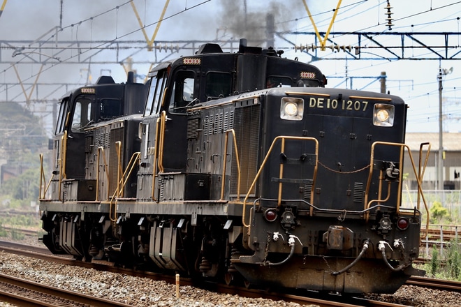 DE10 JR九州七星牽引列車 Kato N