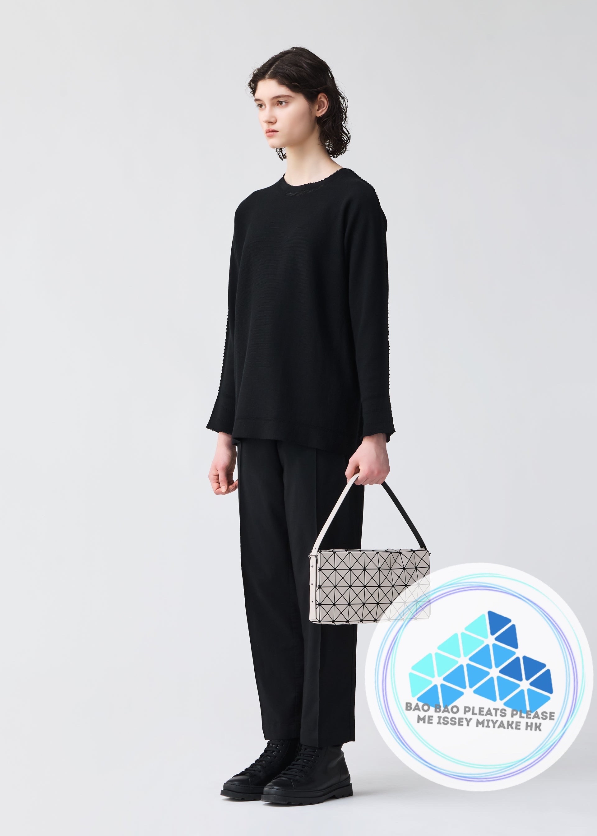 BAO BAO 啞皮立體方箱型斜孭袋OBLONG 4x8 Crossbody bag L size