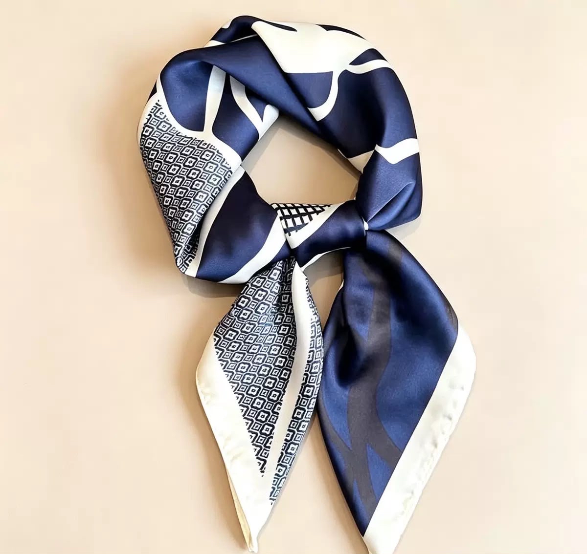 32751 SilkMuse Printed Scarf