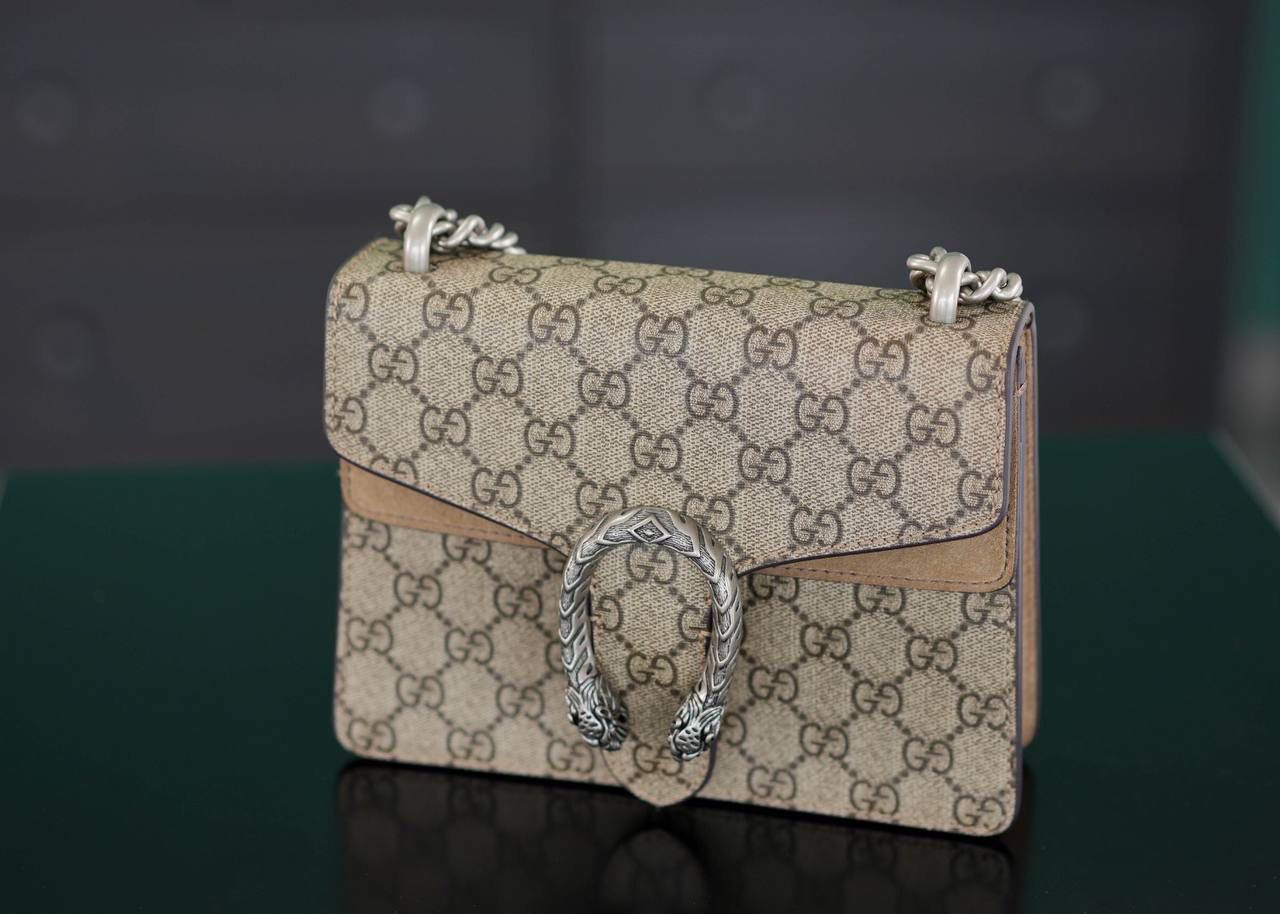 🥯GG Dionysus系列经典酒神 老花卡其 20cm GG家长青款，酒神里面的经典基础款 出镜率非常高 简直是穿搭利器 官方款号 421970 尺寸：20x15x5cm