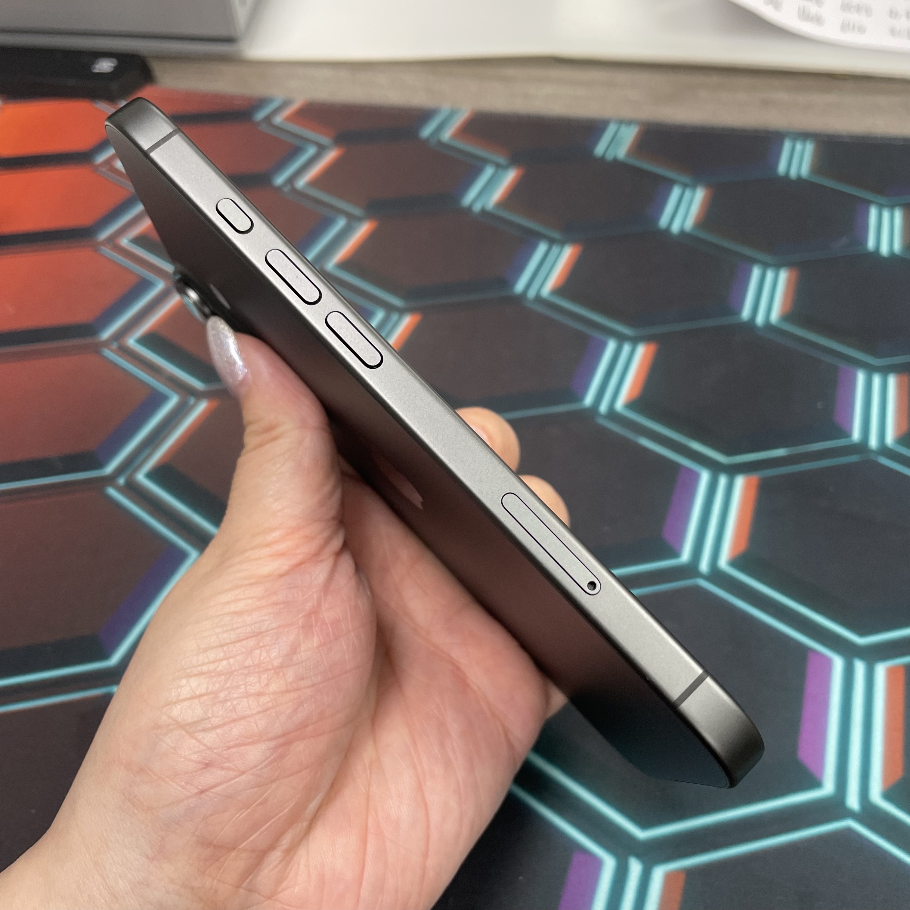 *6905 17 完美機 256GB 電100 黑色 black