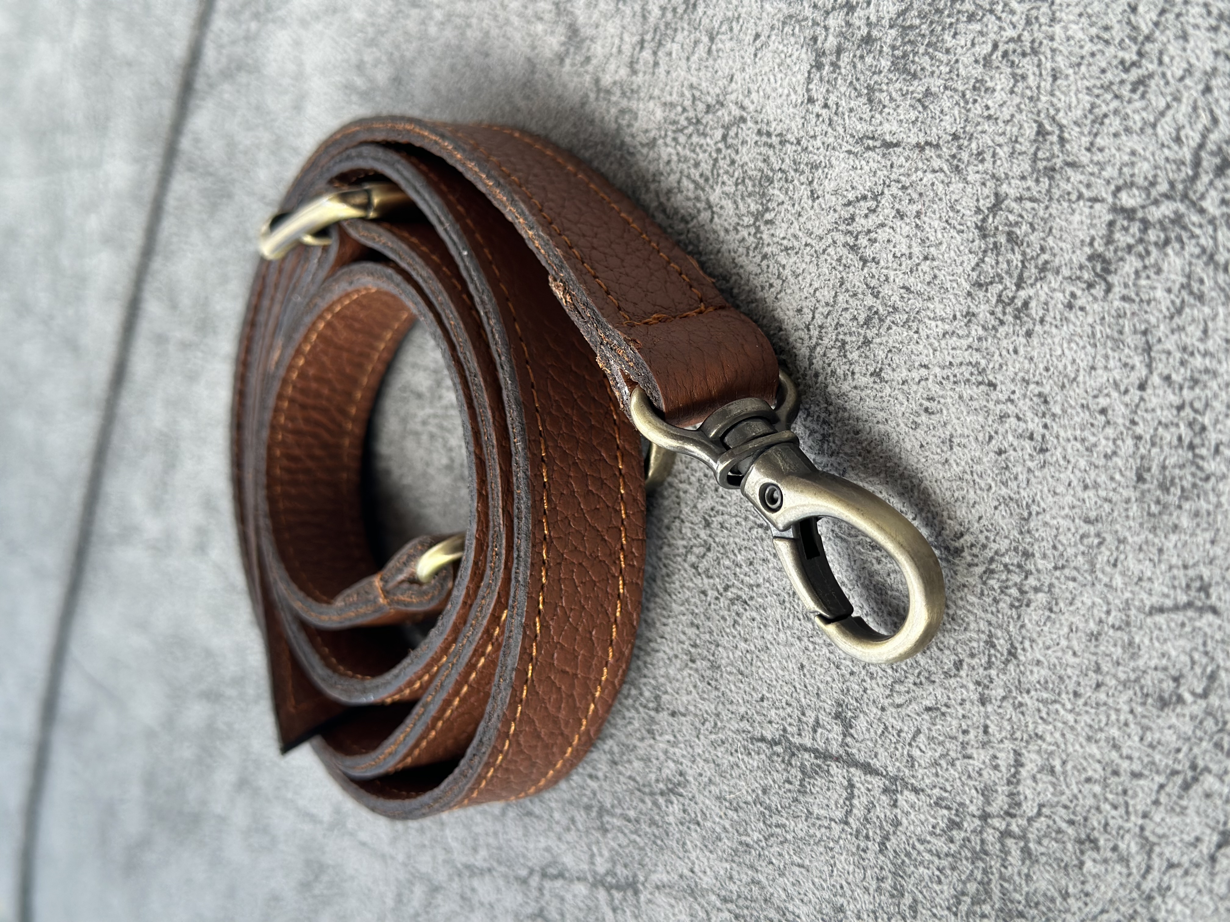 K13 土耳其真皮地氈手袋（啡色）